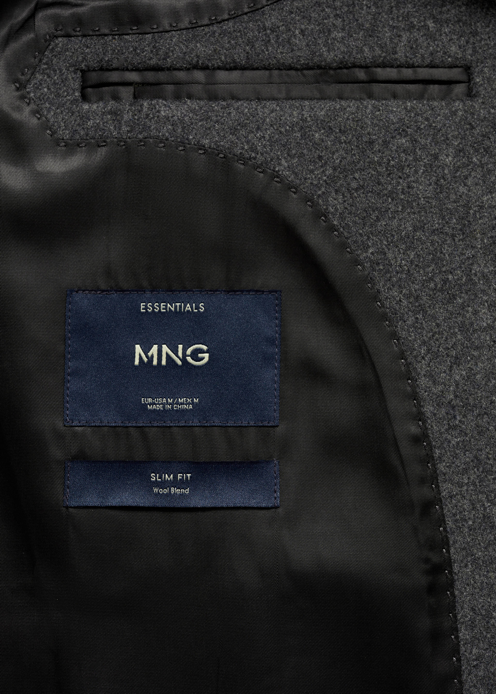 Long recycled wool coat - Details of the article 0