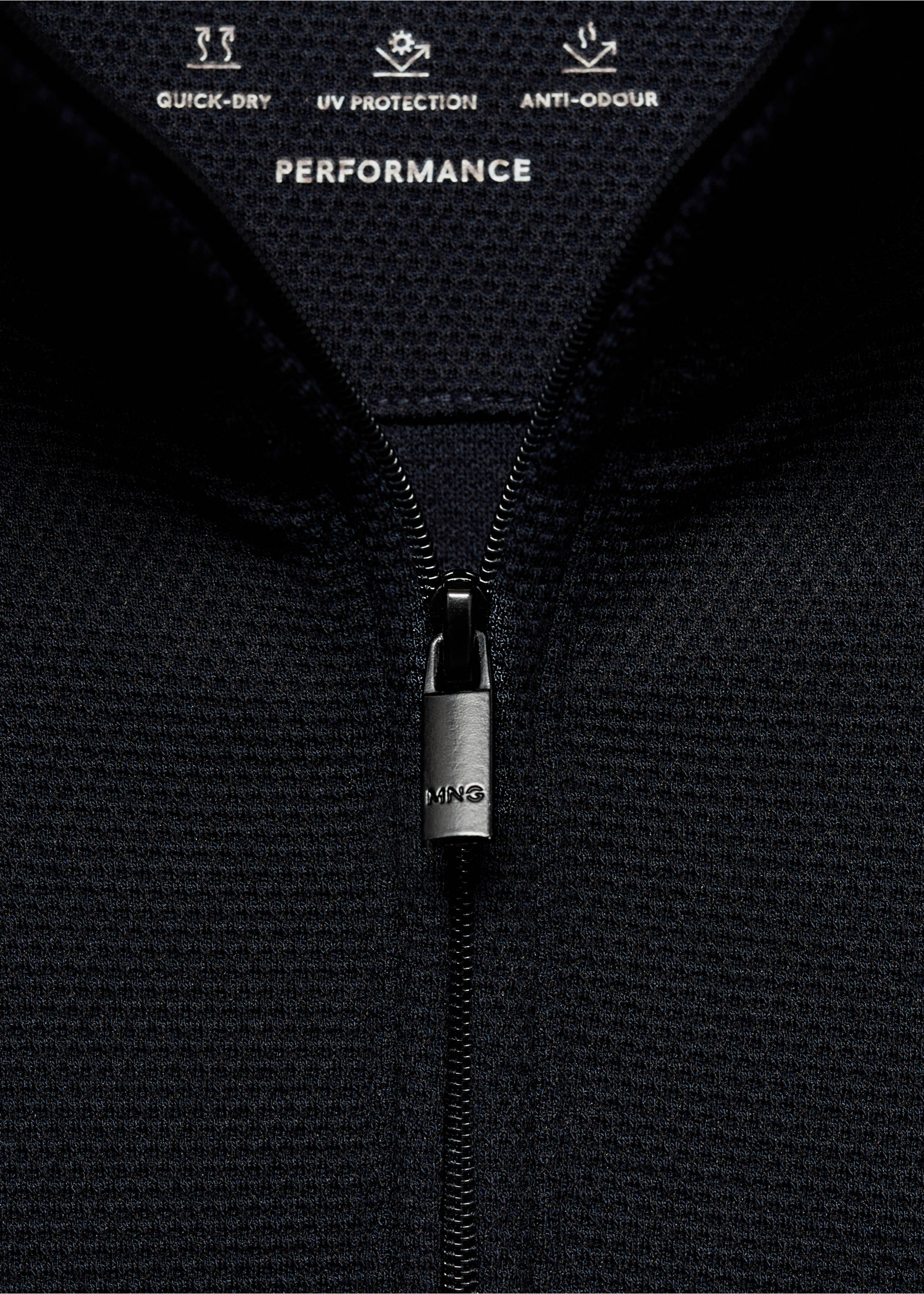 Sweatshirt with anti-odour technology and zip - Details of the article 8, Dark Navy. Ref: 77025969-00.
