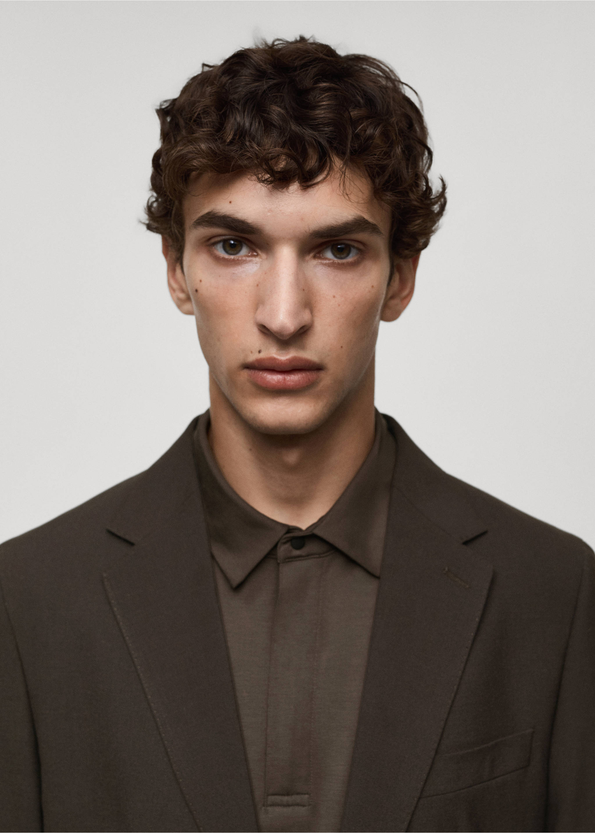 Crease-resistant wool suit jacket - Details of the article 1, Brown. Ref: 77025972-00.