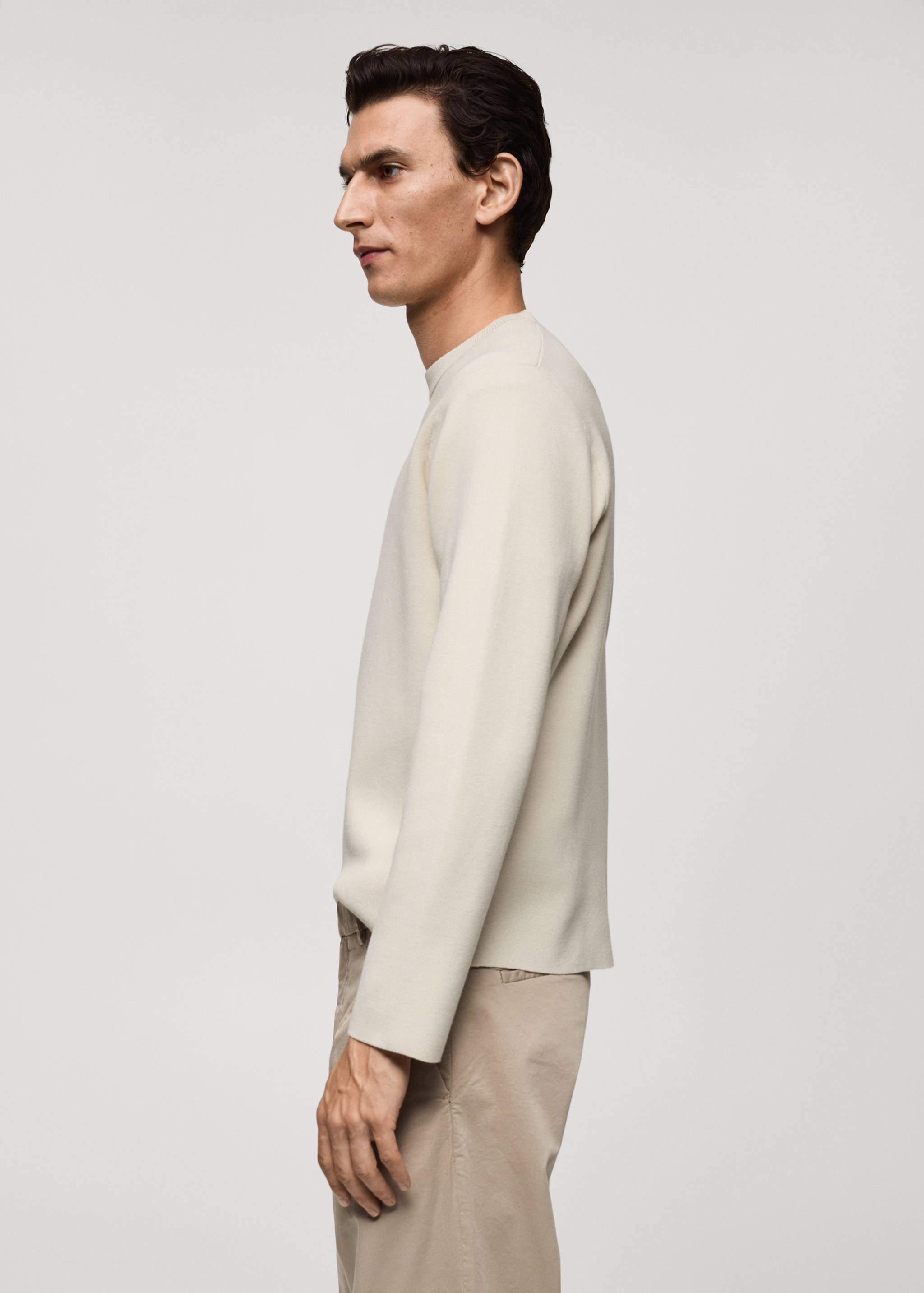 Medium-knit regular-fit sweater - Details of the article 2