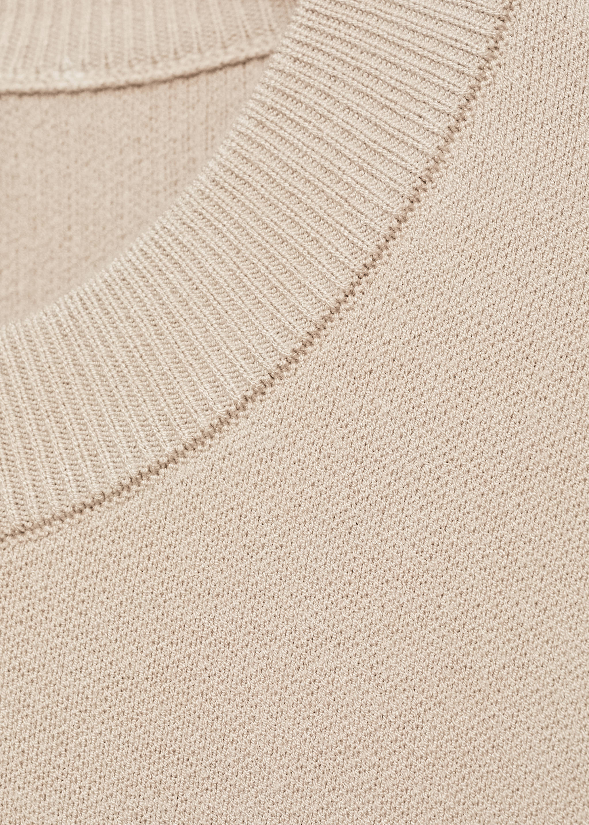 Medium-knit regular-fit sweater - Details of the article 8