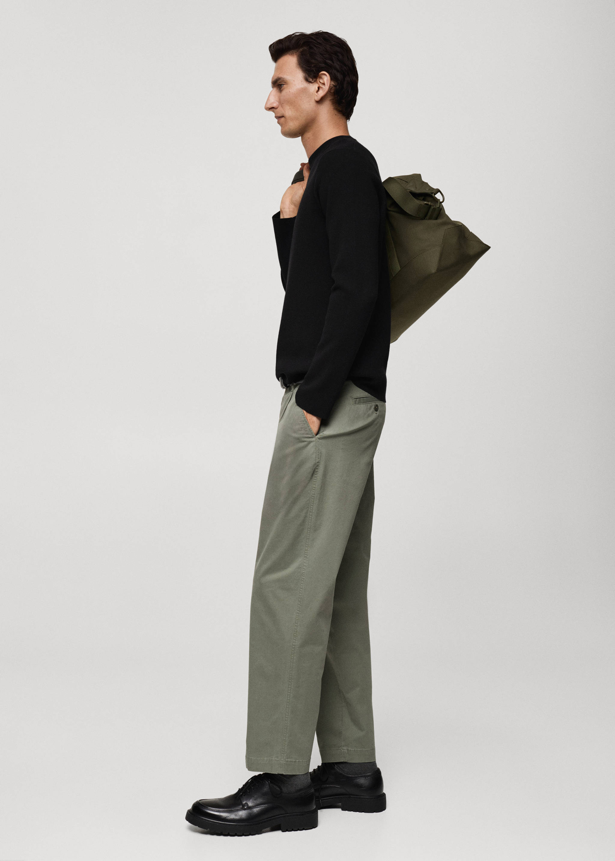 Medium-knit regular-fit sweater - Details of the article 2