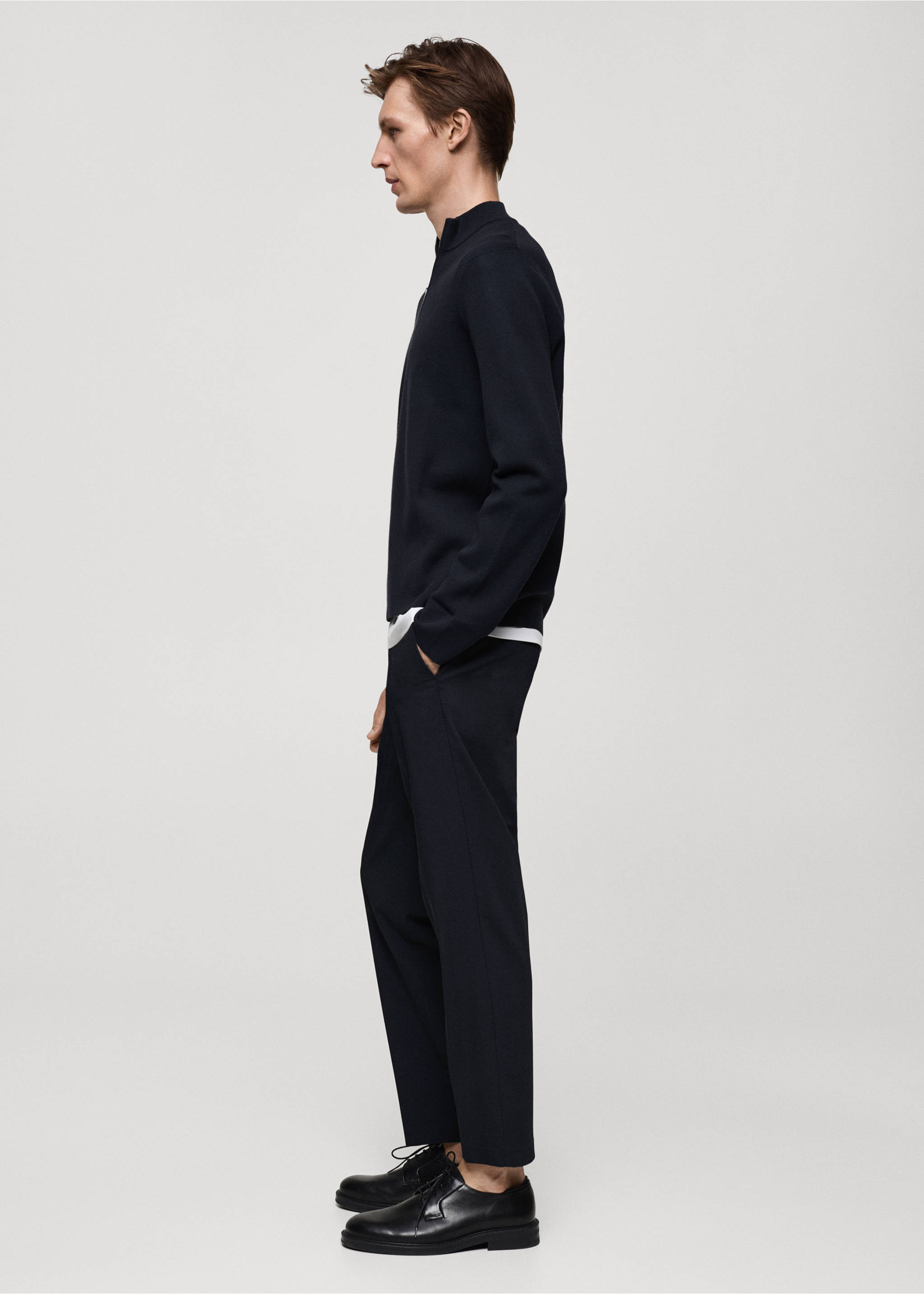 Medium-knit sweater with zip-up perkins neck - Details of the article 2, Dark Navy. Ref: 77025975-00.
