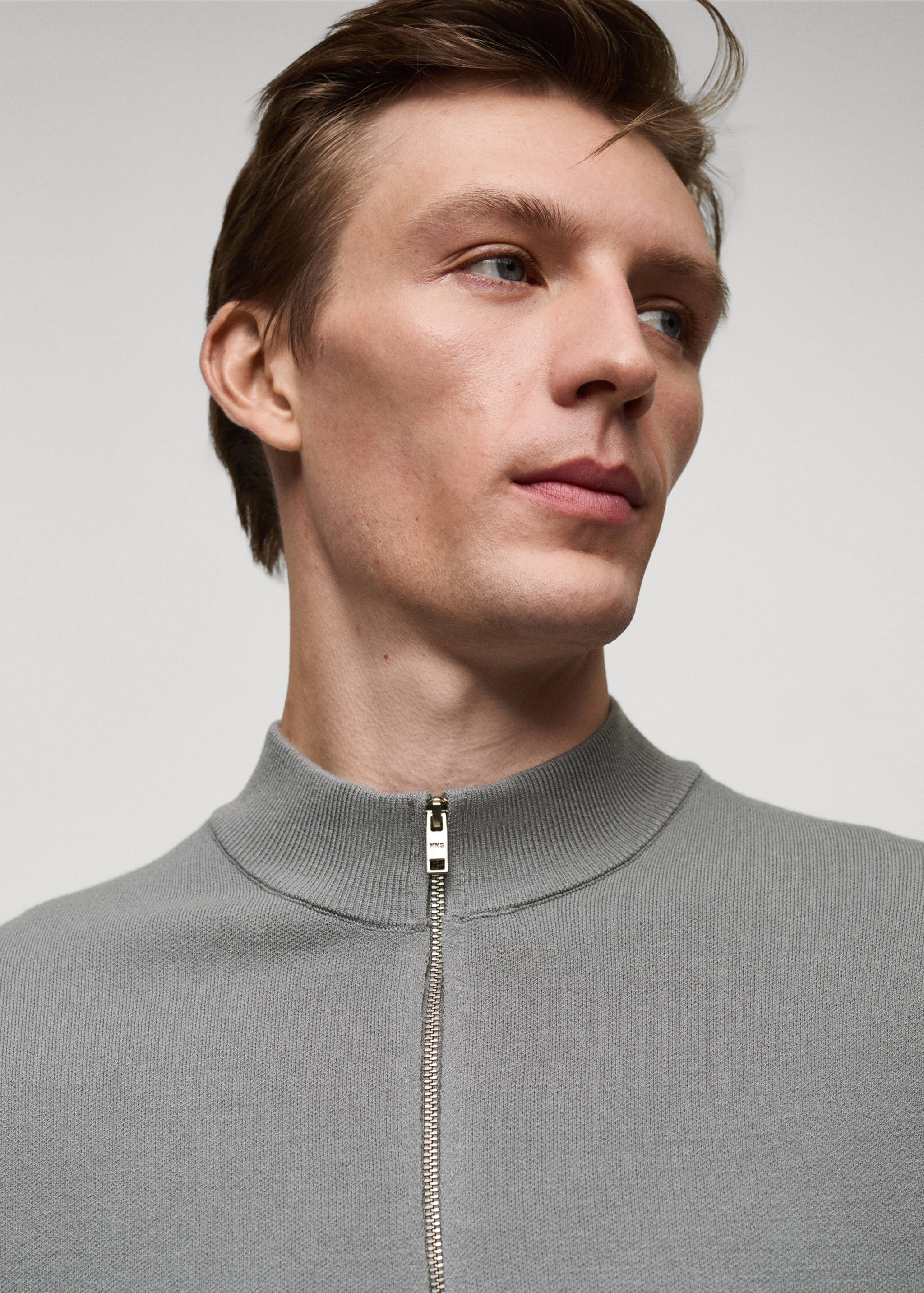 Medium-knit sweater with zip-up perkins neck - Reverse of the article