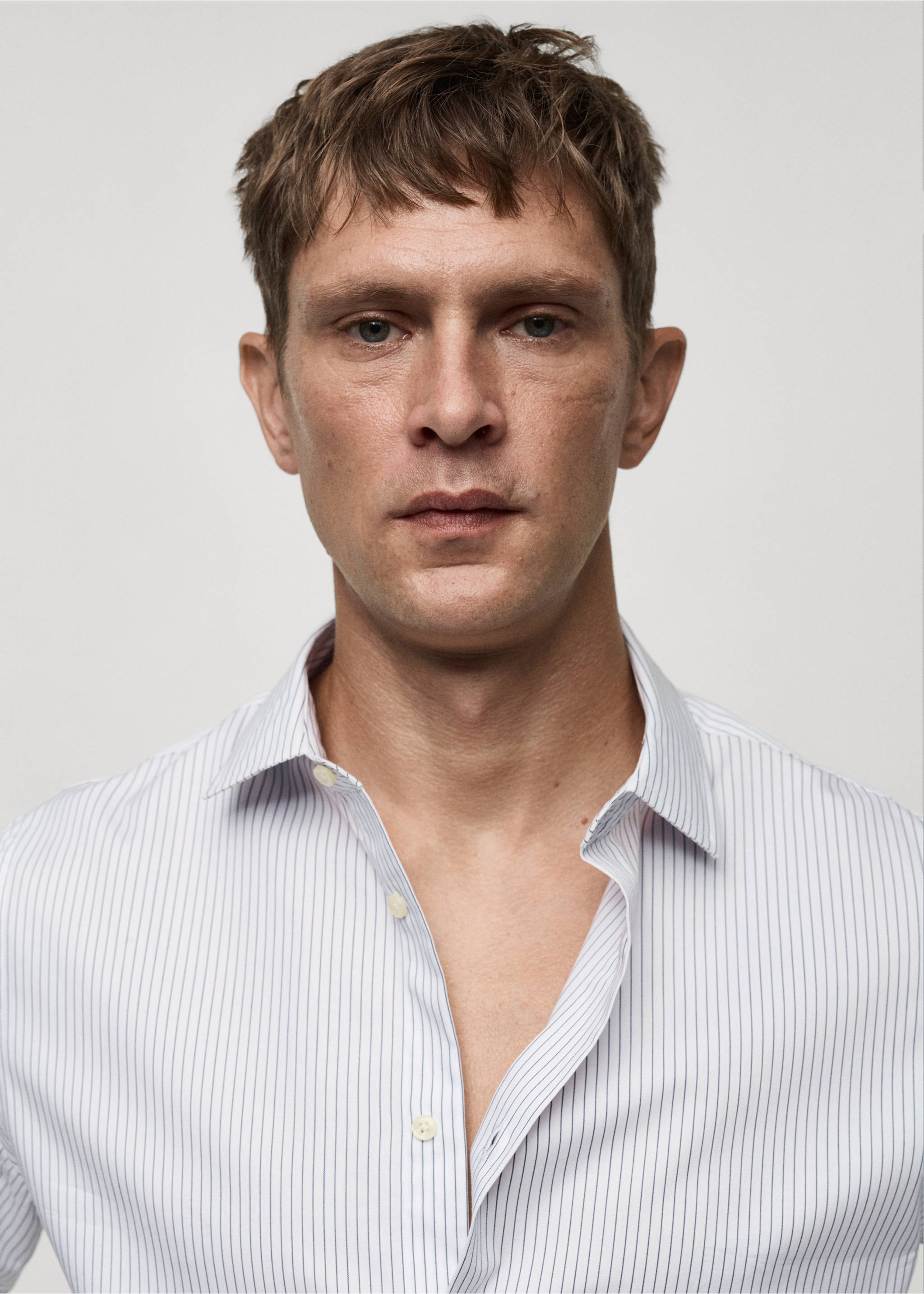 Slim fit striped cotton shirt - Details of the article 1, White. Ref: 77025981-00.