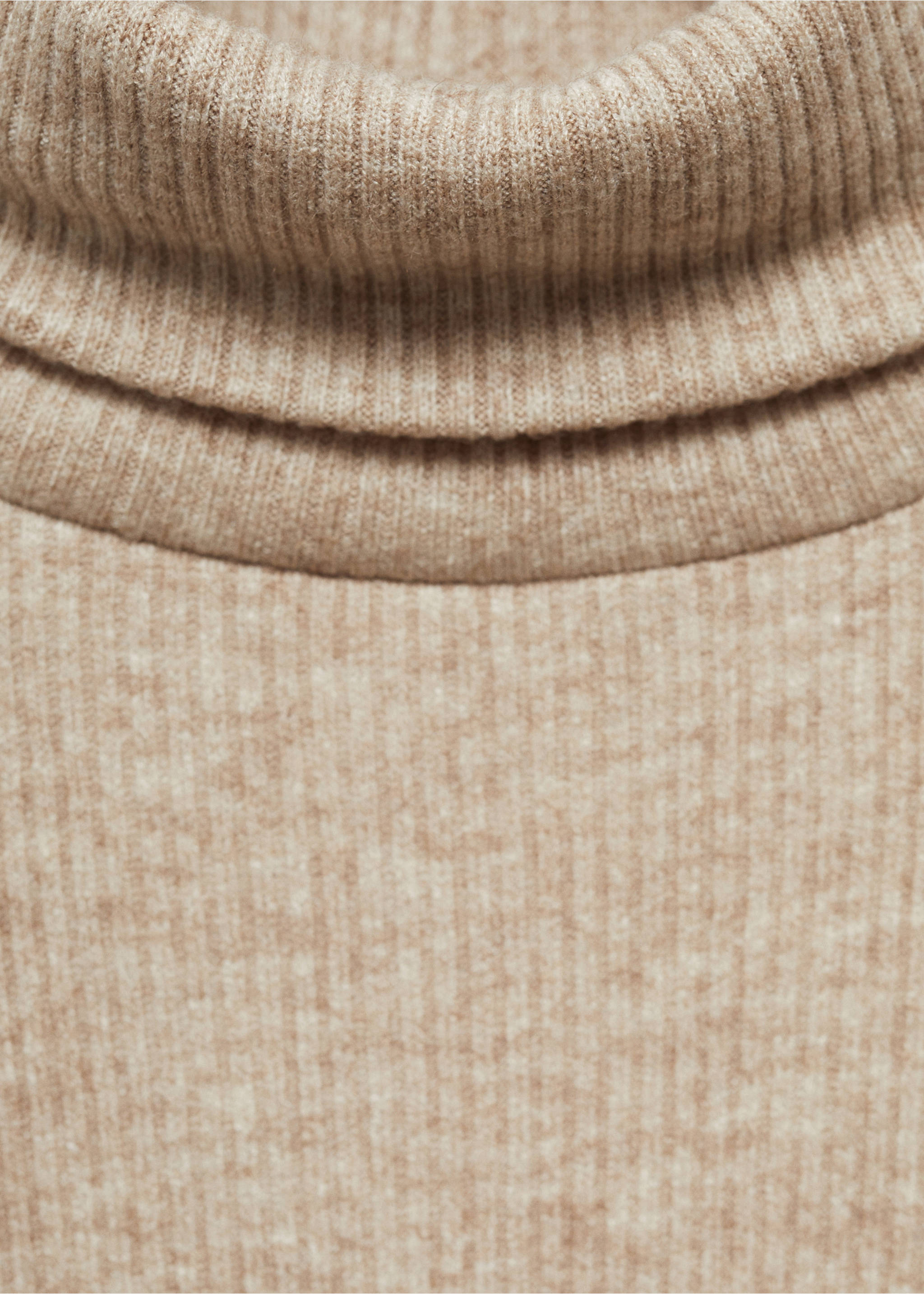 Turtle neck dress - Details of the article 8, Sand. Ref: 77025986-00.
