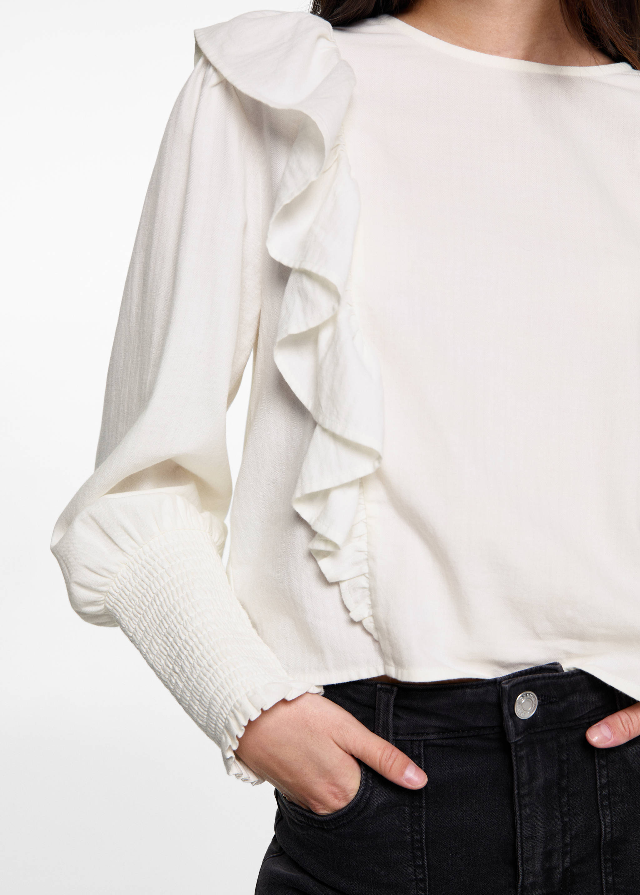 Ruched blouse with ruffles - Details of the article 6