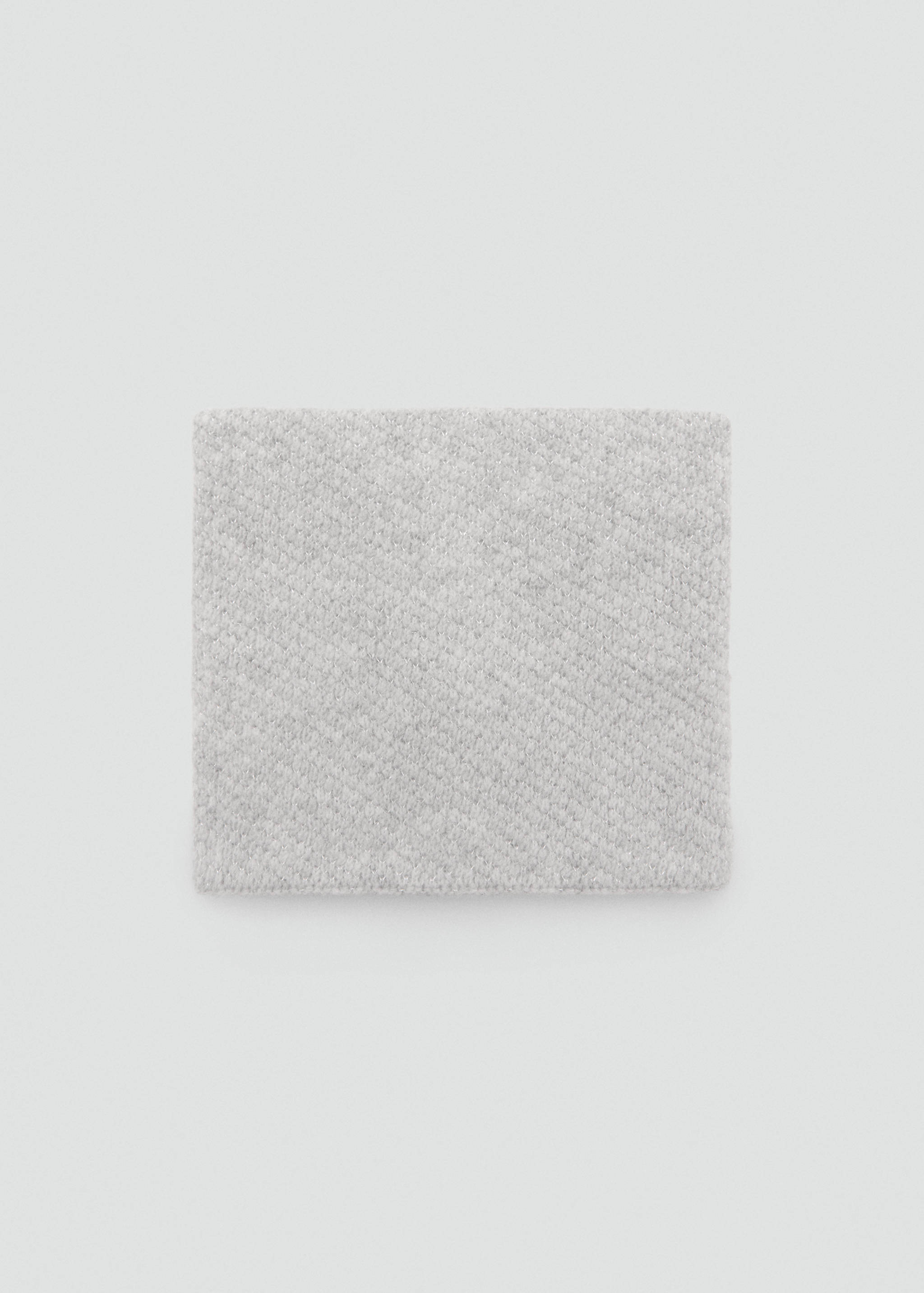 Stickad halsduk i lurex - Artikel utan modell