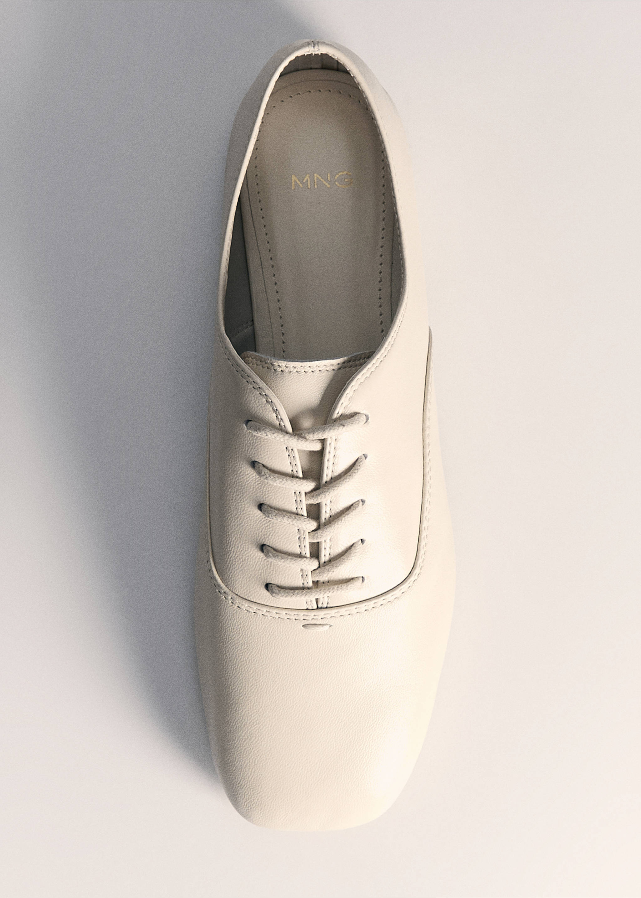 Lace-up leather shoes - Details of the article 5, Ecru. Ref: 77025997-00.