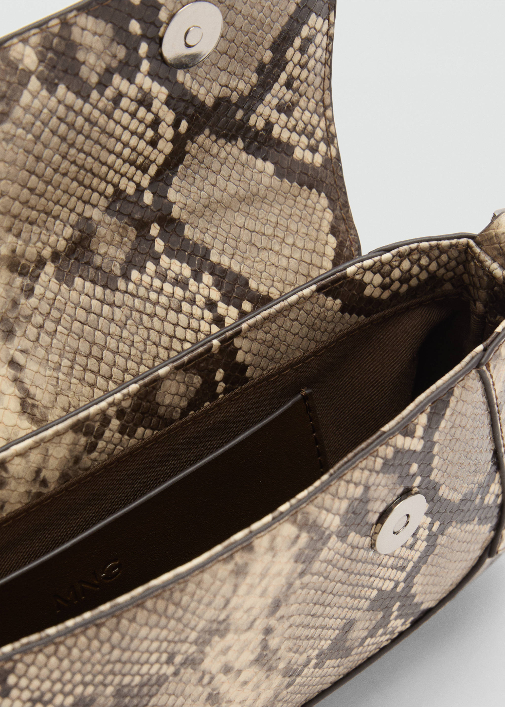 Shoulder bag with strap - Details of the article 1, Beige. Ref: 77026003-00.