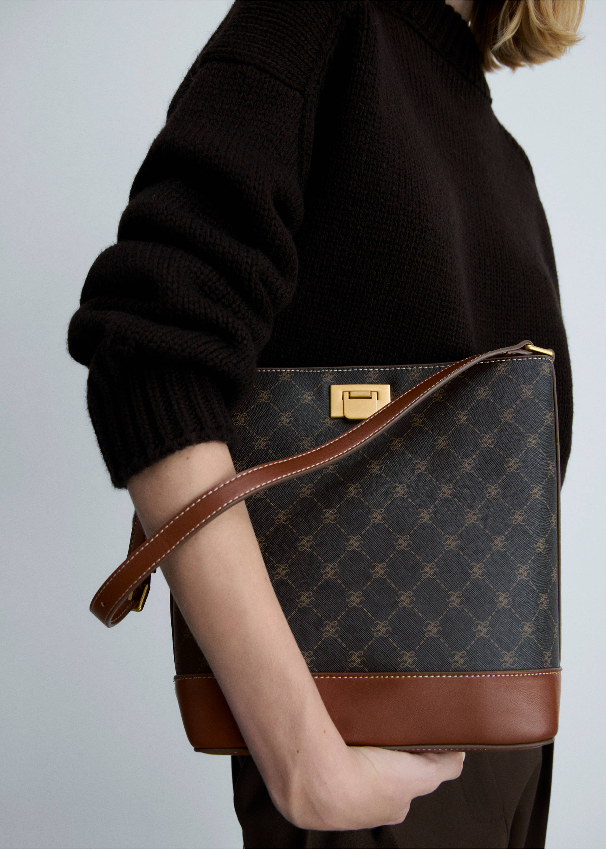 Shopper bag with metallic detail - Details of the article 9, Brown. Ref: 77026005-00.