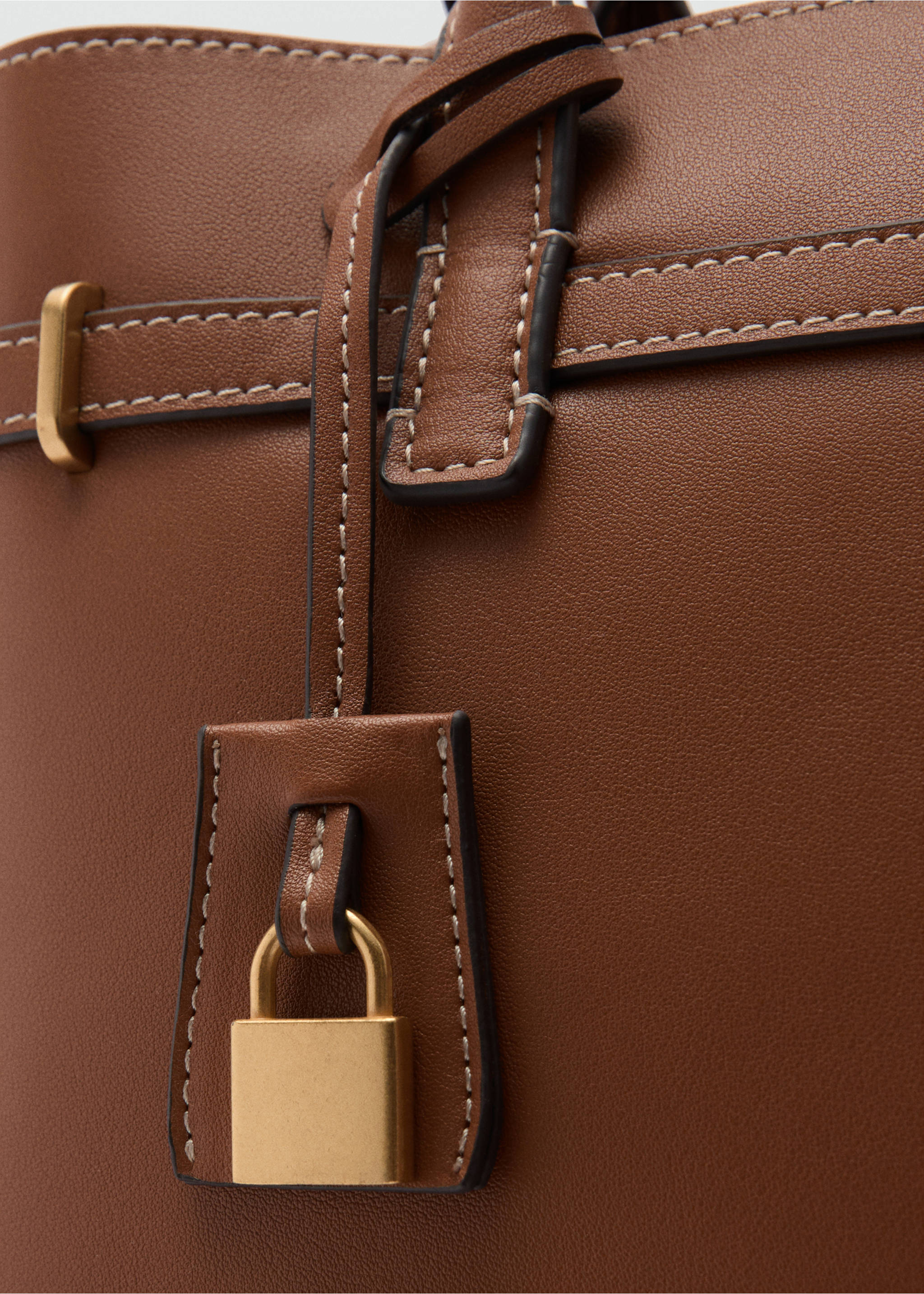 Shopper bag with padlock - Details of the article 2, Leather. Ref: 77026354-00.
