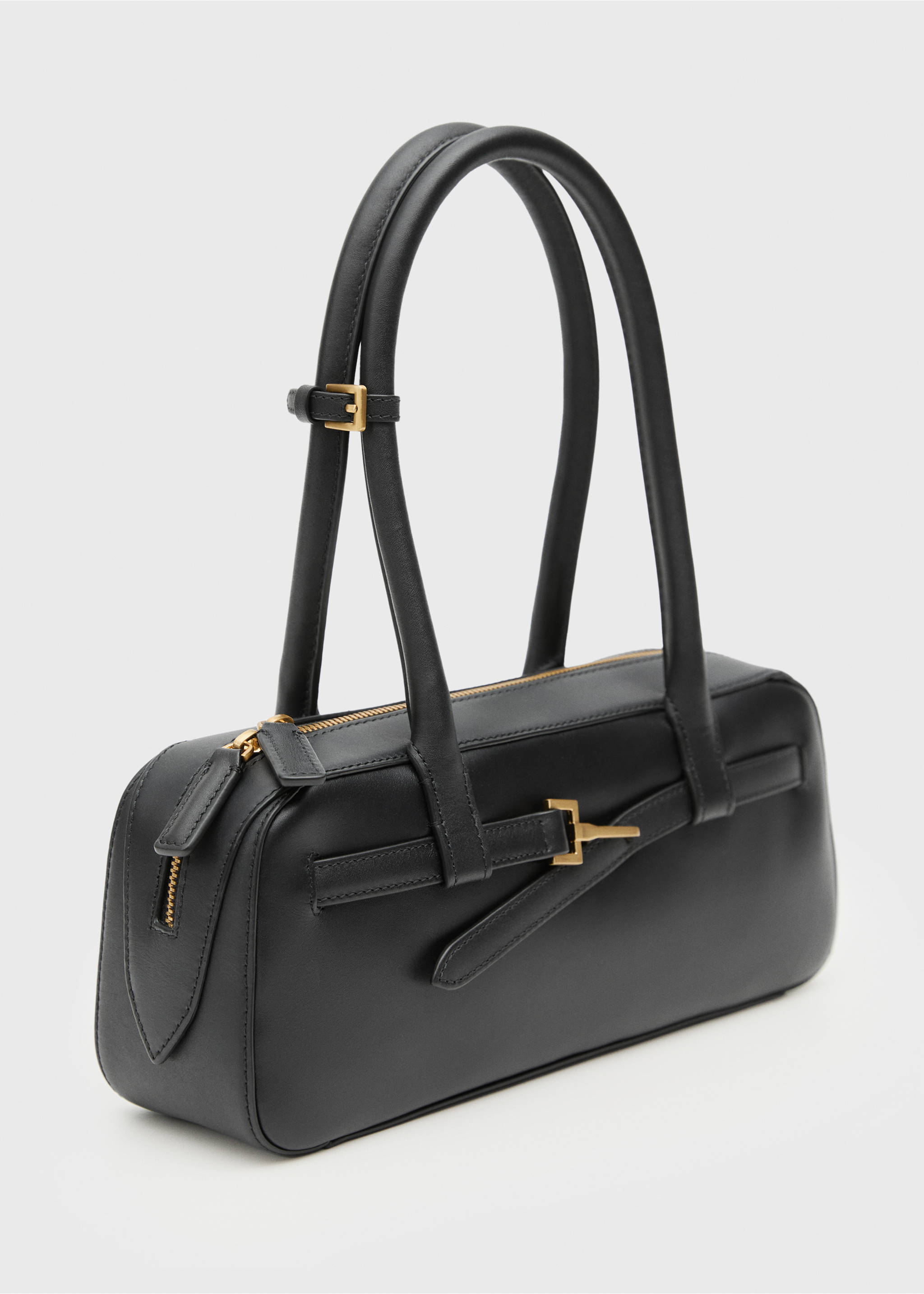 Leather bowling bag with buckle - Medium plane, Black. Ref: 77026360-00.