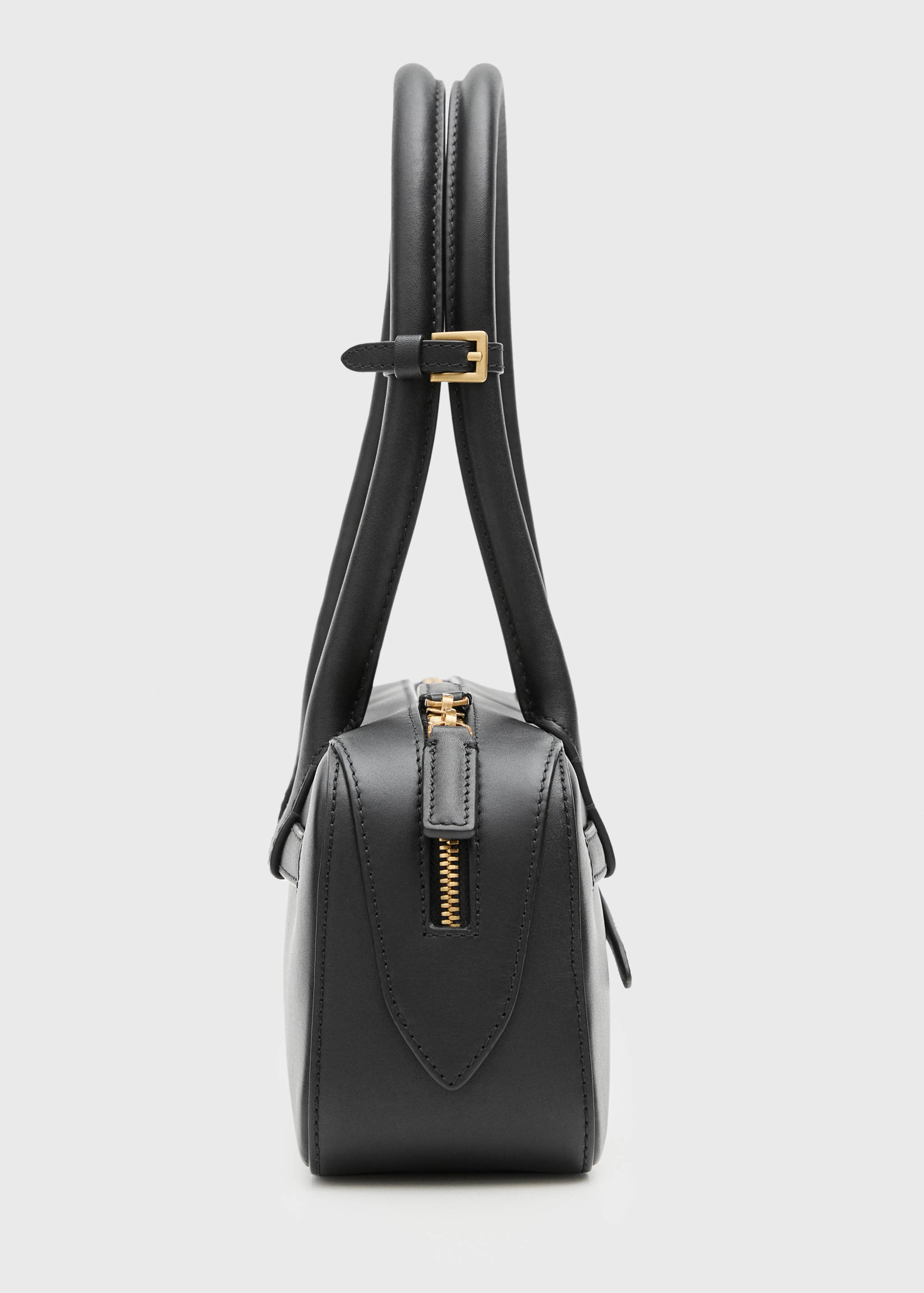 Leather bowling bag with buckle - Details of the article 1