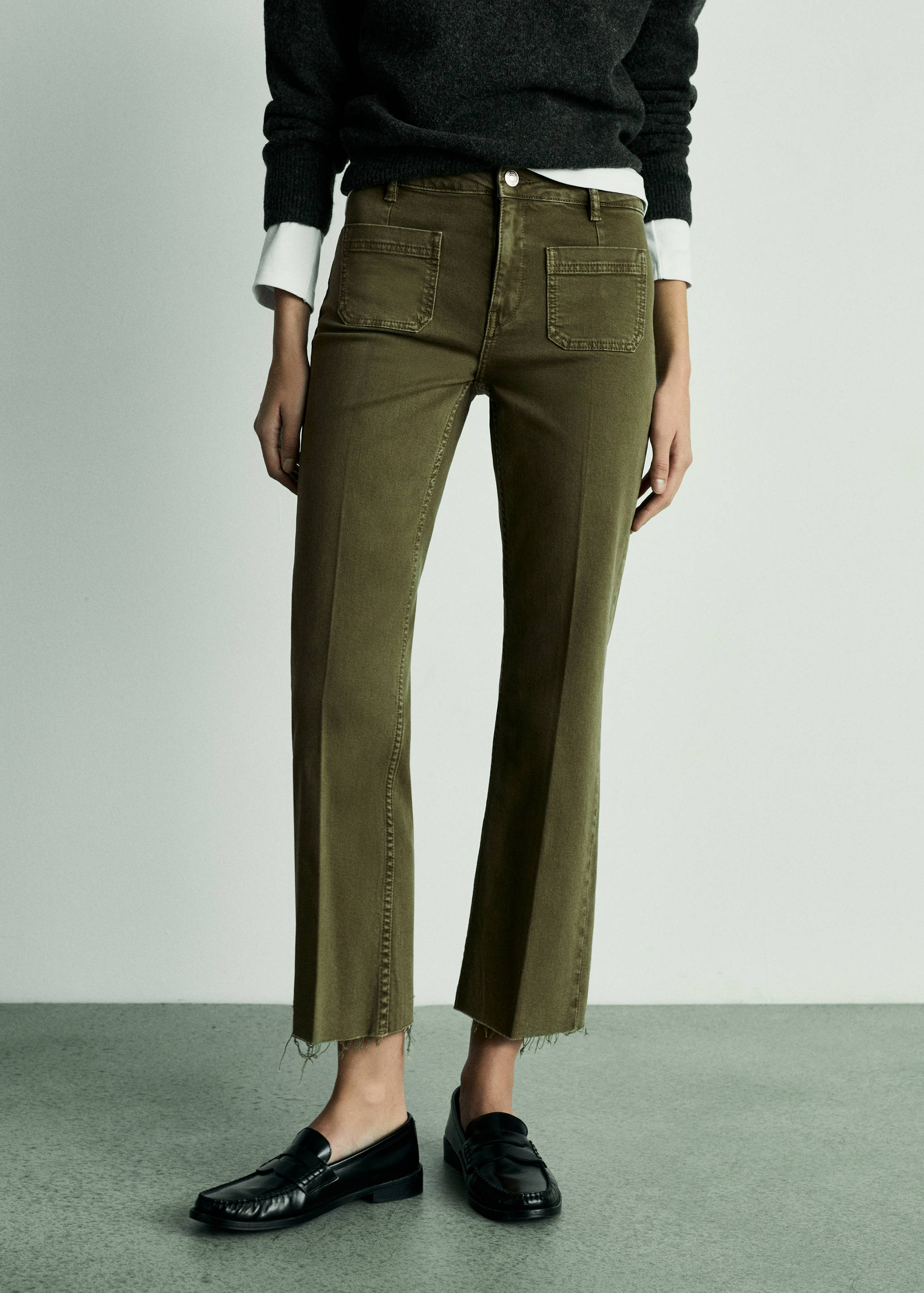 Jean flare crop poches - Plan moyen