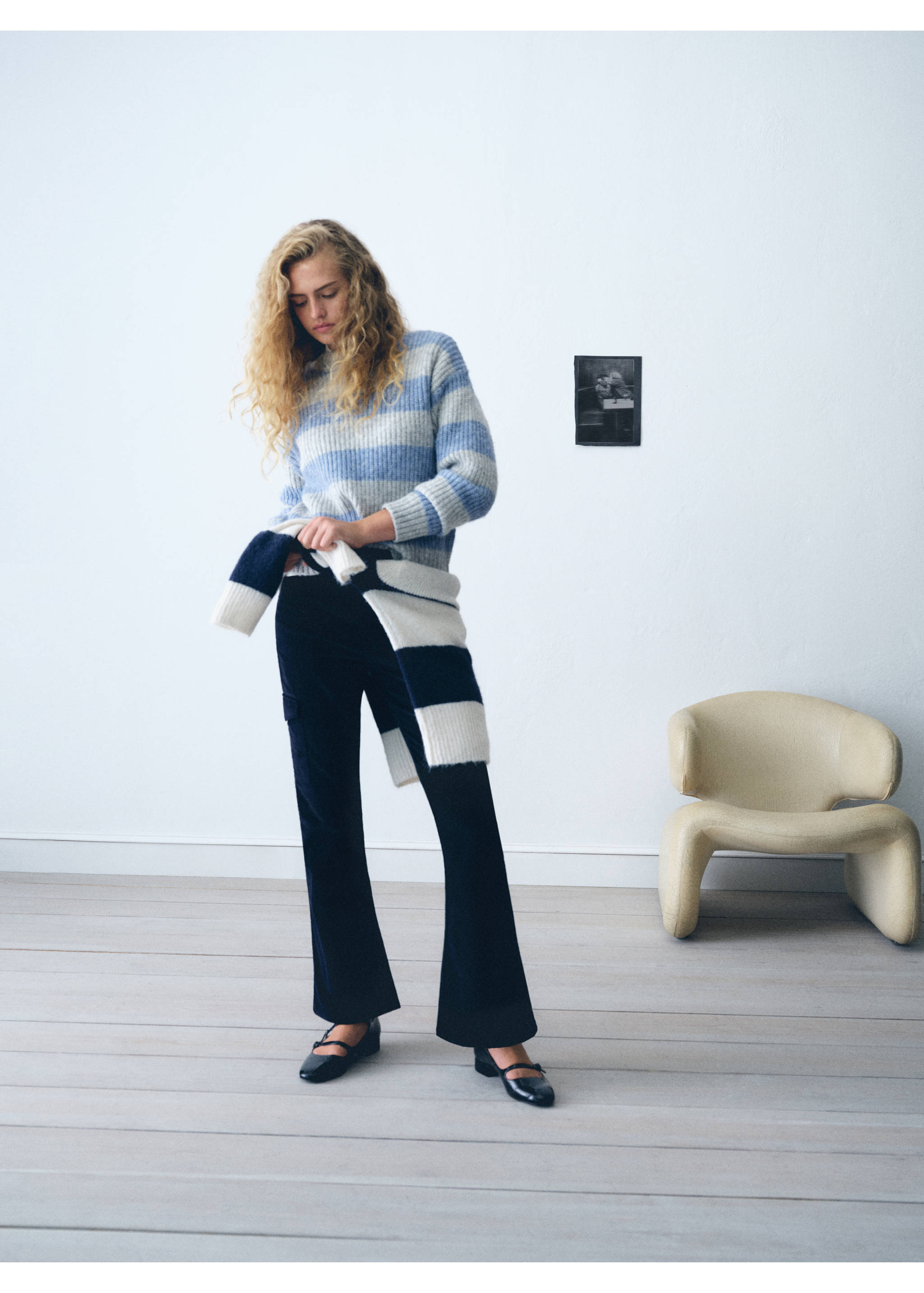 Pantalons micropana butxaques - Detall de l'article 5, Blau marí fosc. Ref: 77026742-00.