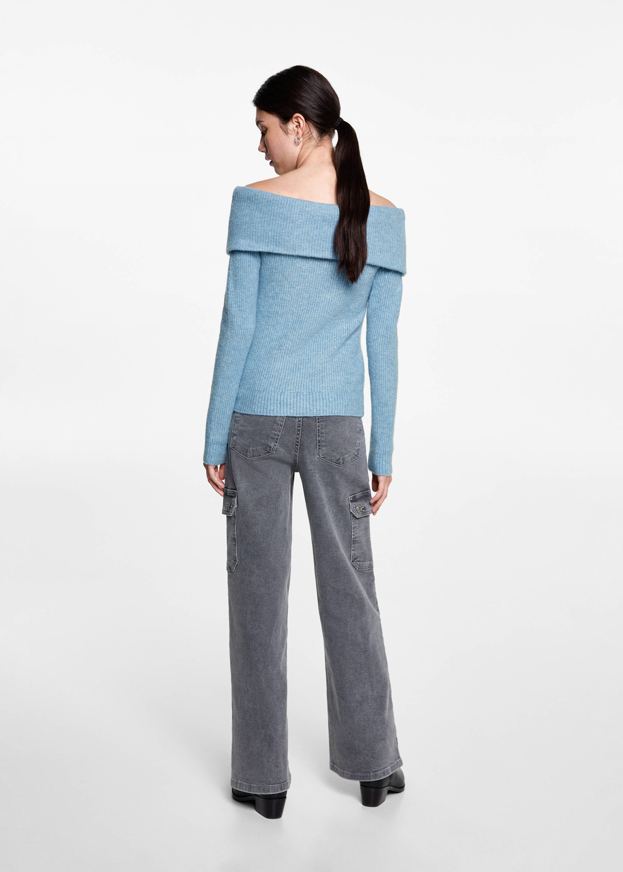 Stickade tröja bara axlar - Artikelns baksida