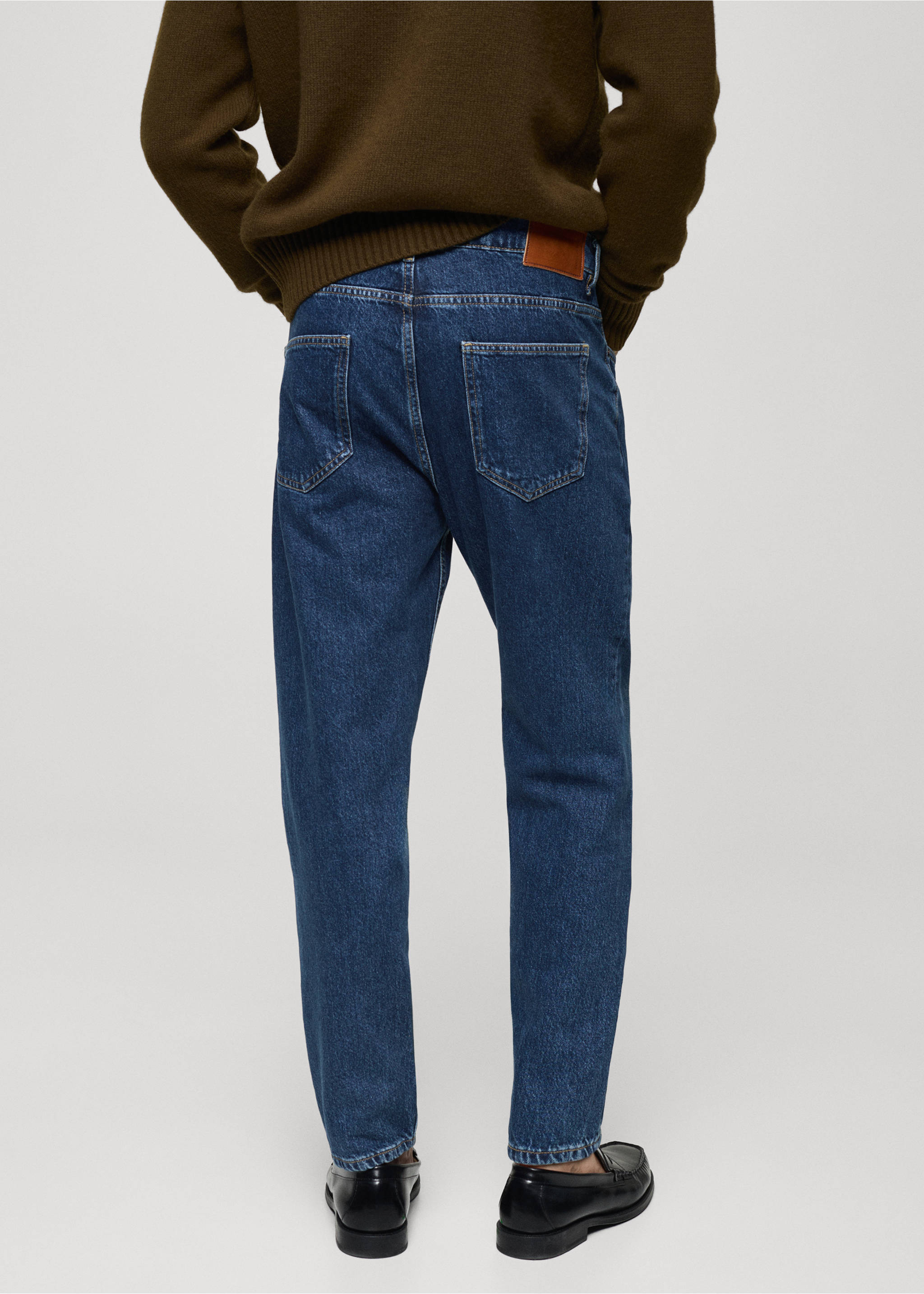 Tapered-fit jeans in dark wash - Reverse of the article, Dark Blue. Ref: 77026766-00.