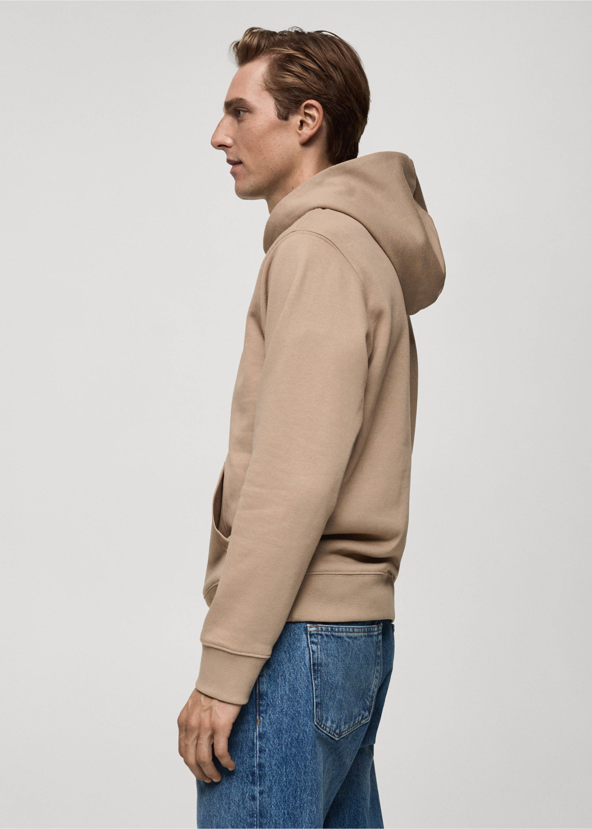 Baumwoll-Kapuzensweatshirt mit Känguru-Tasche - Detail des Artikels 2, Mittelbraun. Ref: 77027115-00.