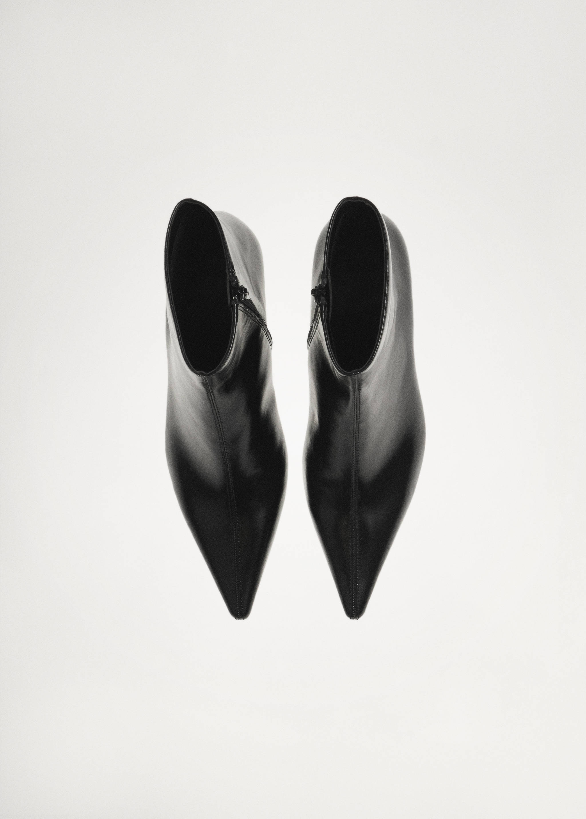 Cizme cu toc kitten - Detaliu al articolului 6