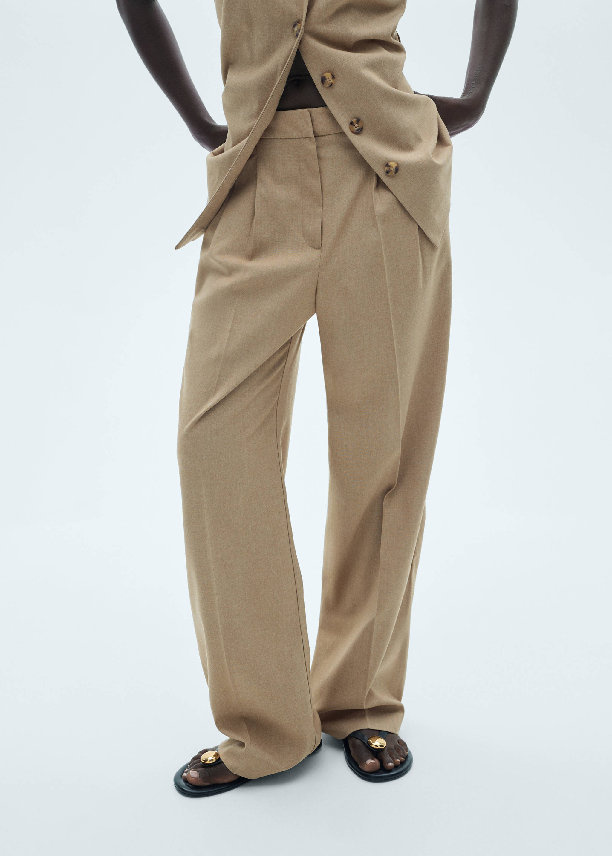 Pantalón recto pinzas - Plano medio