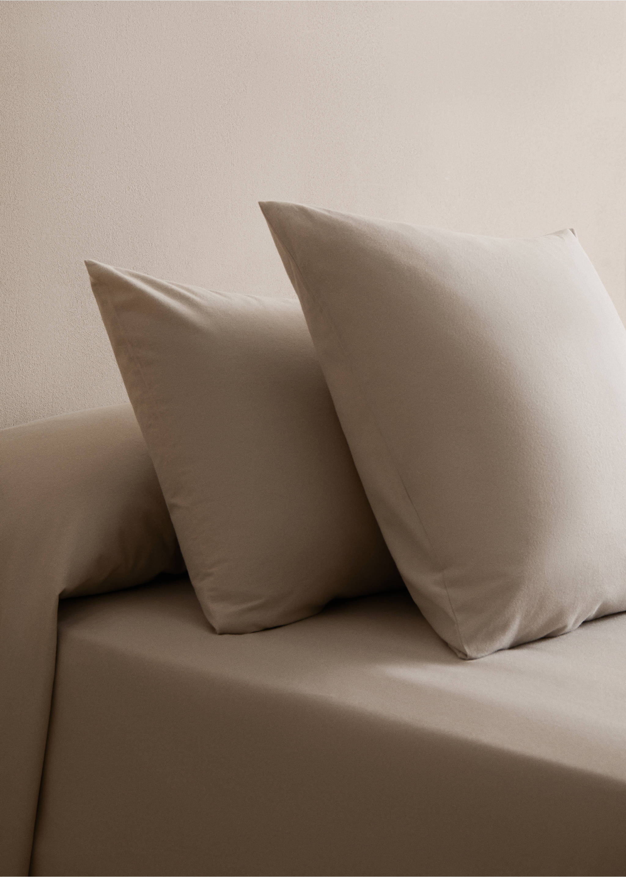 Flannel pillow case 45x110cm - General plane, Beige. Ref: 77027657-00.