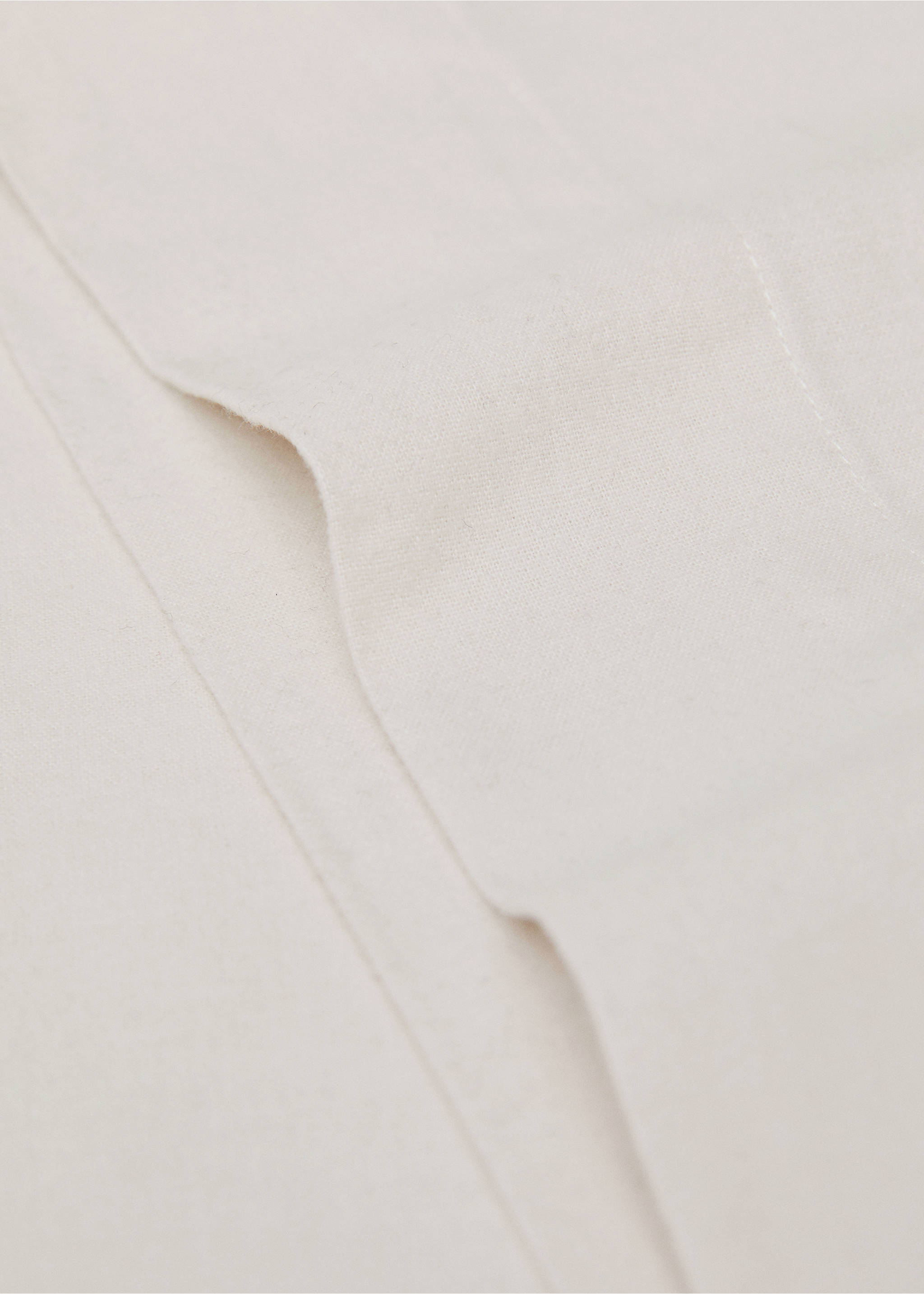 Flannel pillow case 45x110cm - Details of the article 1, Beige. Ref: 77027657-00.