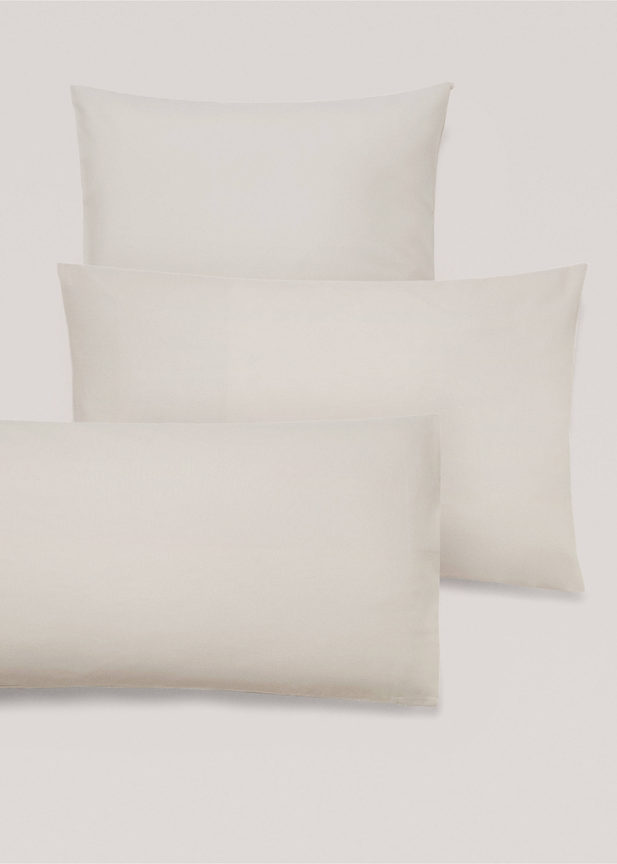 Flannel pillow case 45x110cm - Details of the article 3, Beige. Ref: 77027657-00.