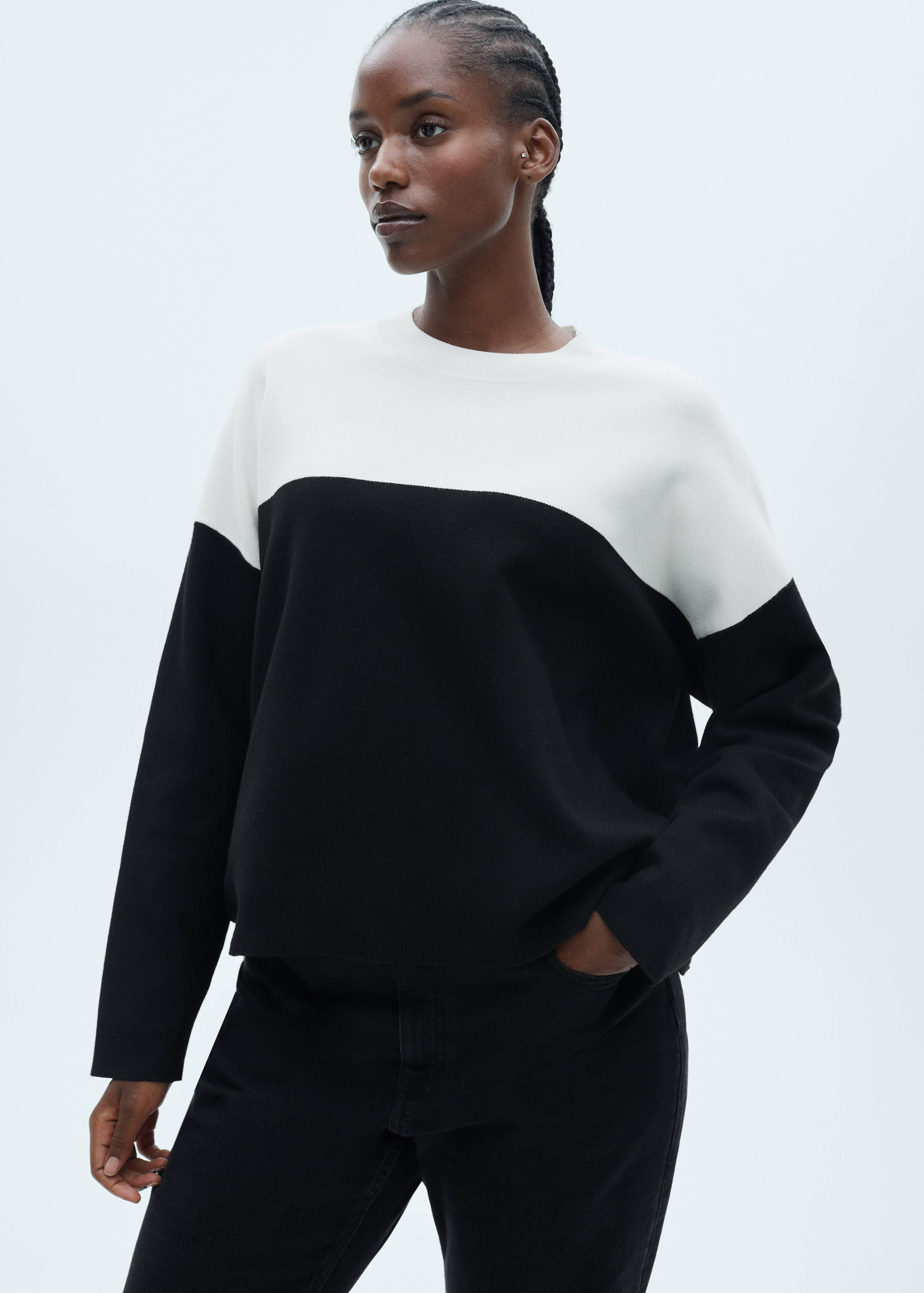 Two-tone sweater with perkins neck - Details of the article 5