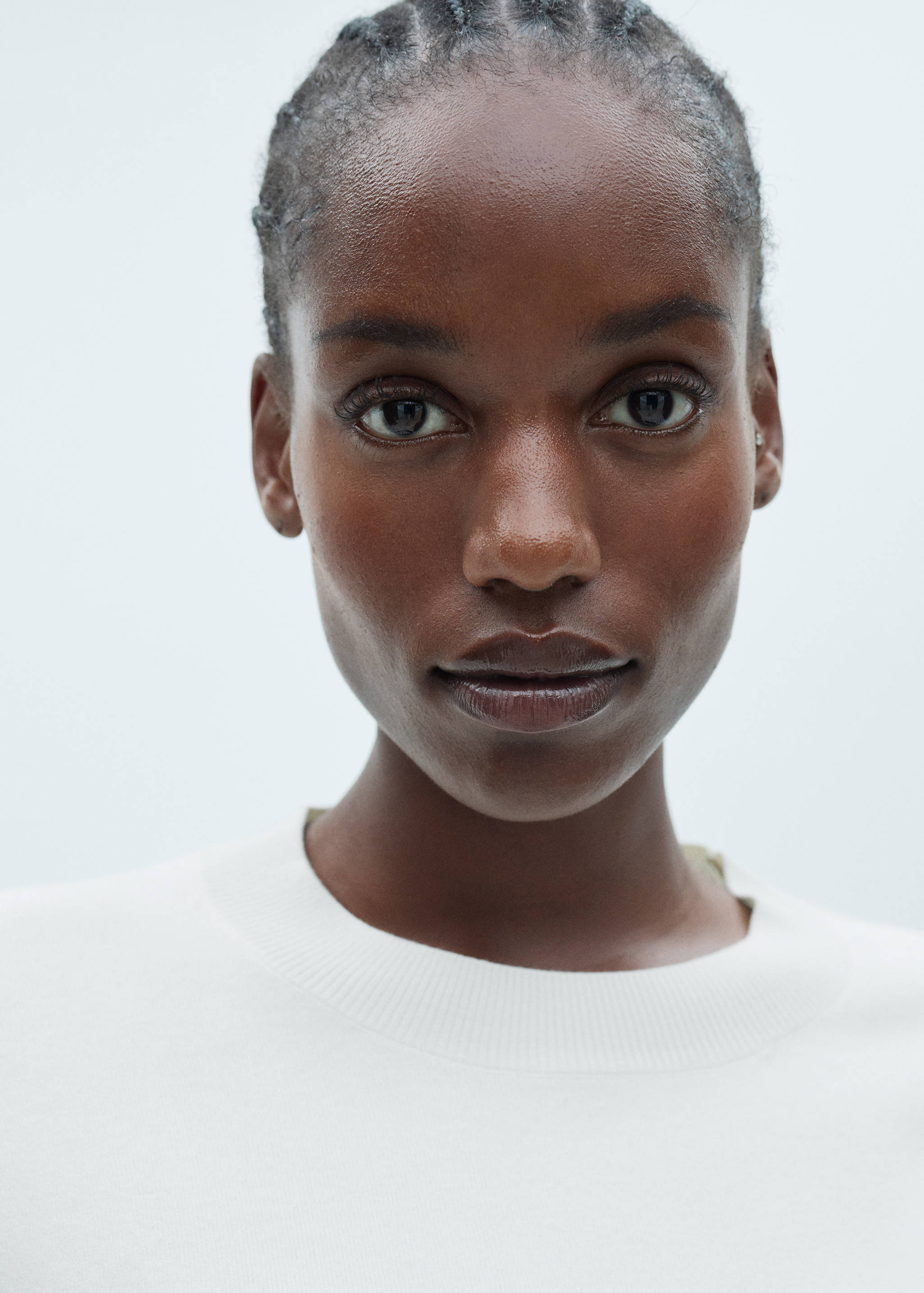 Two-tone sweater with perkins neck - Details of the article 4