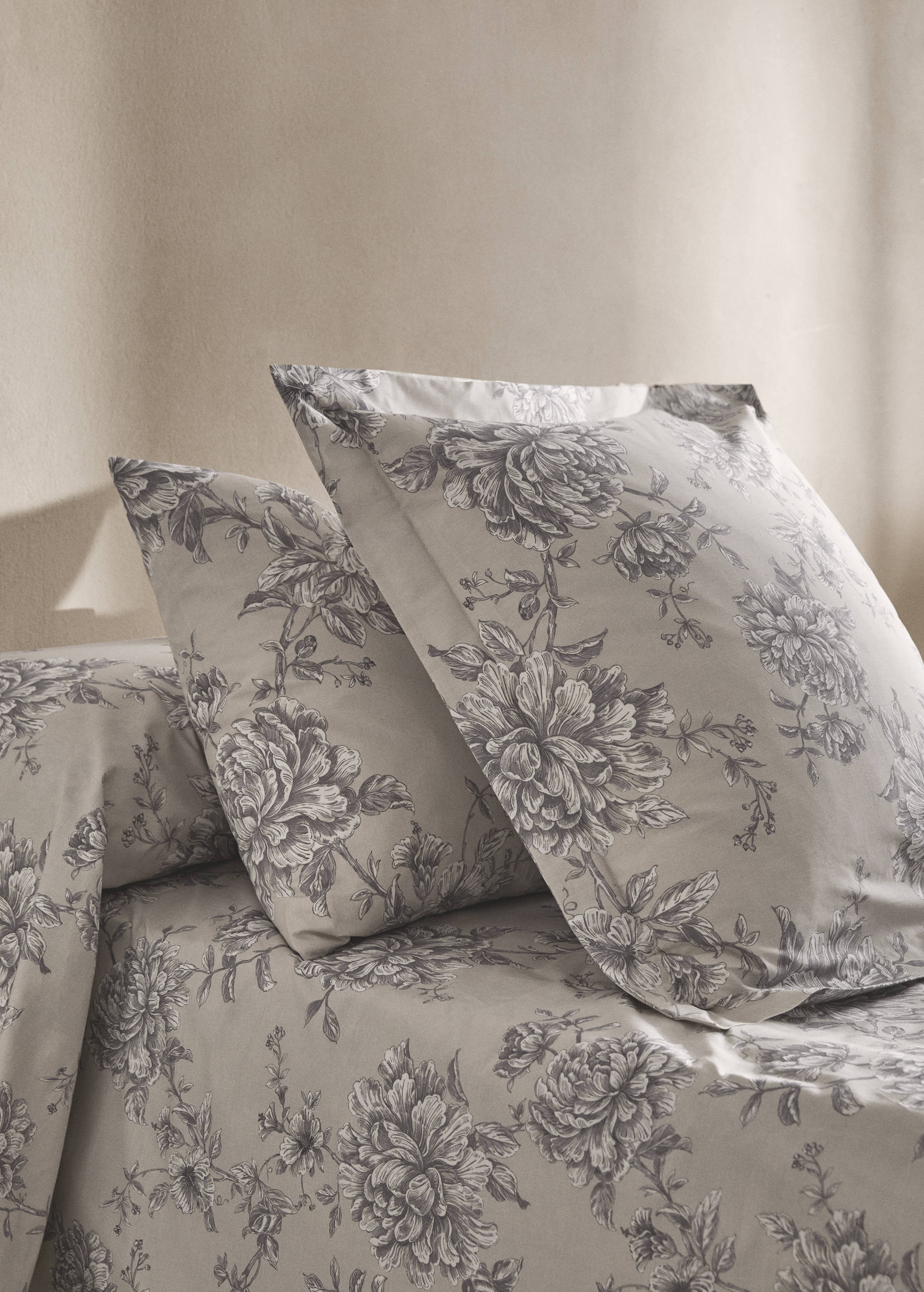 Percale cotton floral-print pillowcase 45x110cm - General plane