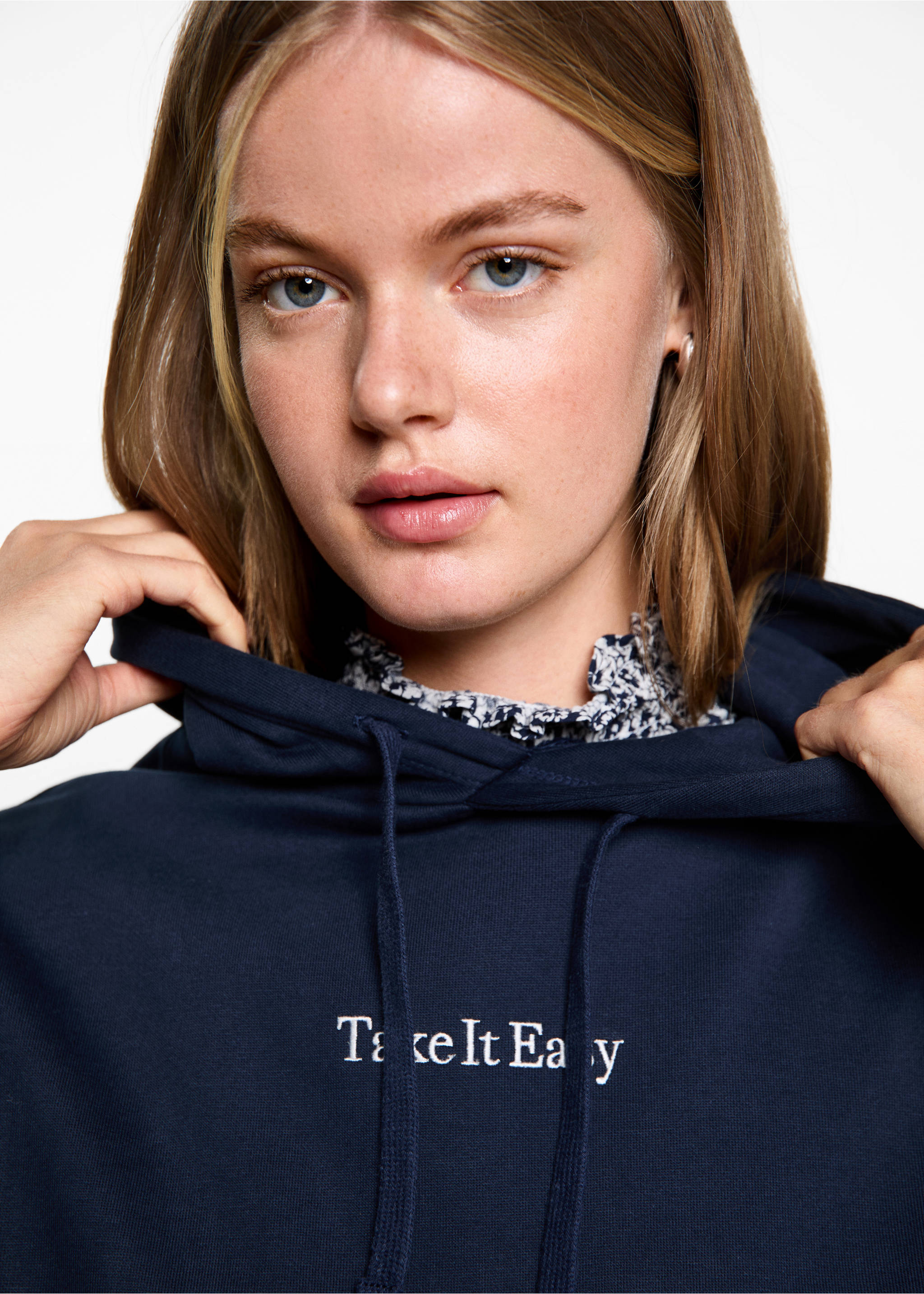 Sweat-shirt coton détails brodés - Détail de l'article 1, Bleu marine foncé. Ref: 77027695-00.