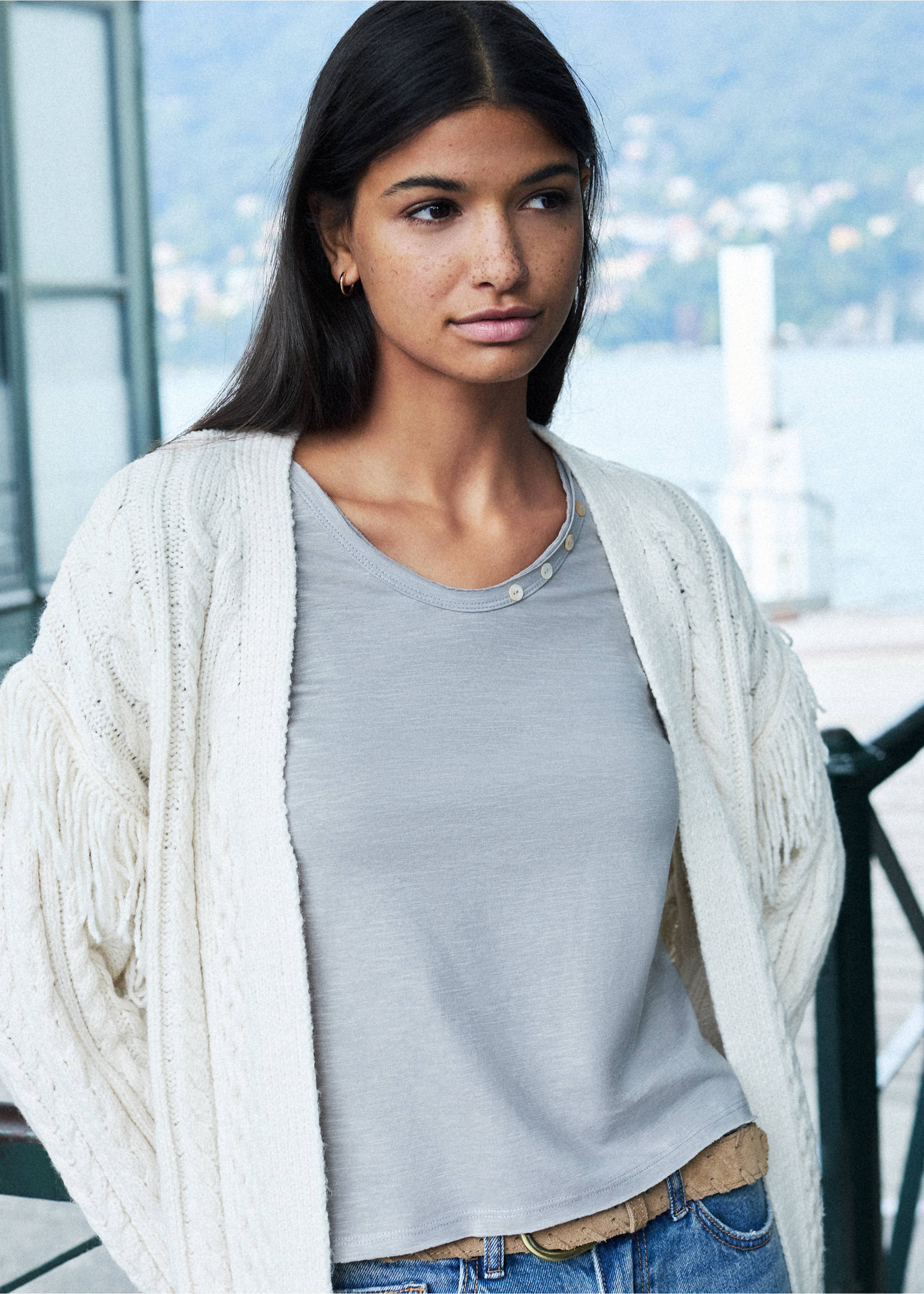 Koszulka z długim rękawem na guziki - Szczegóły artykułu 5, Szary. Ref: 77027696-00.