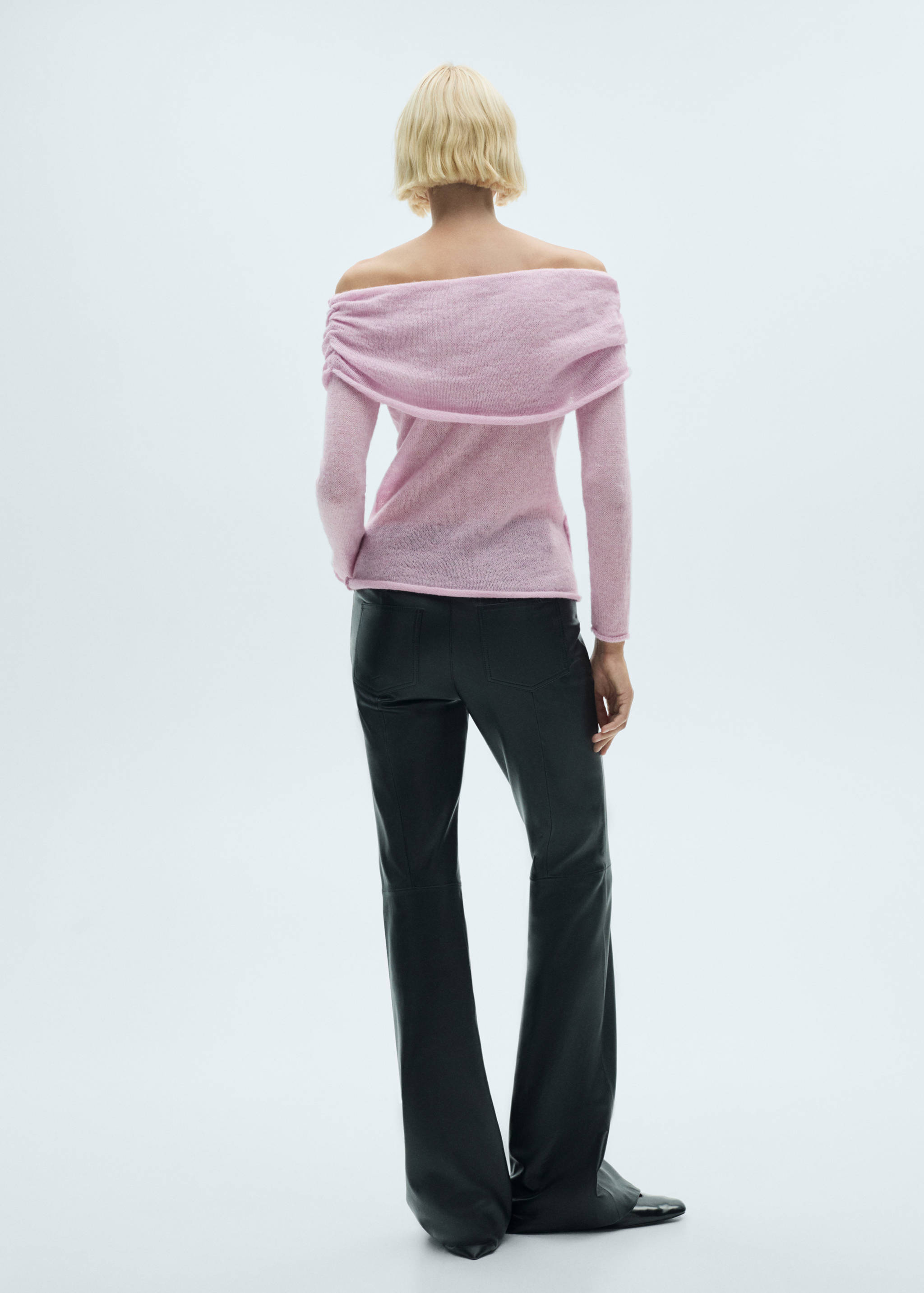 Ruched detail sweater - Reverse of the article