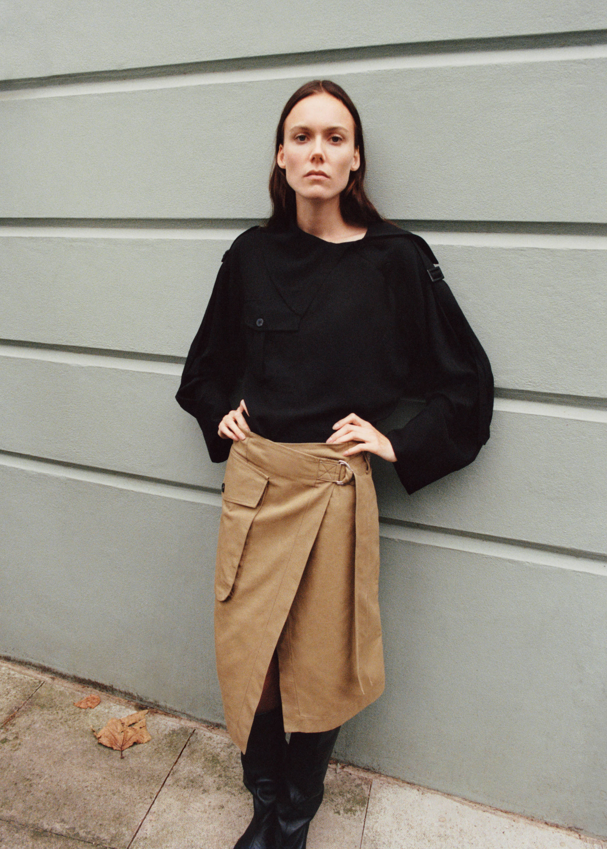 Midi-skirt with cargo pockets - Details of the article 6