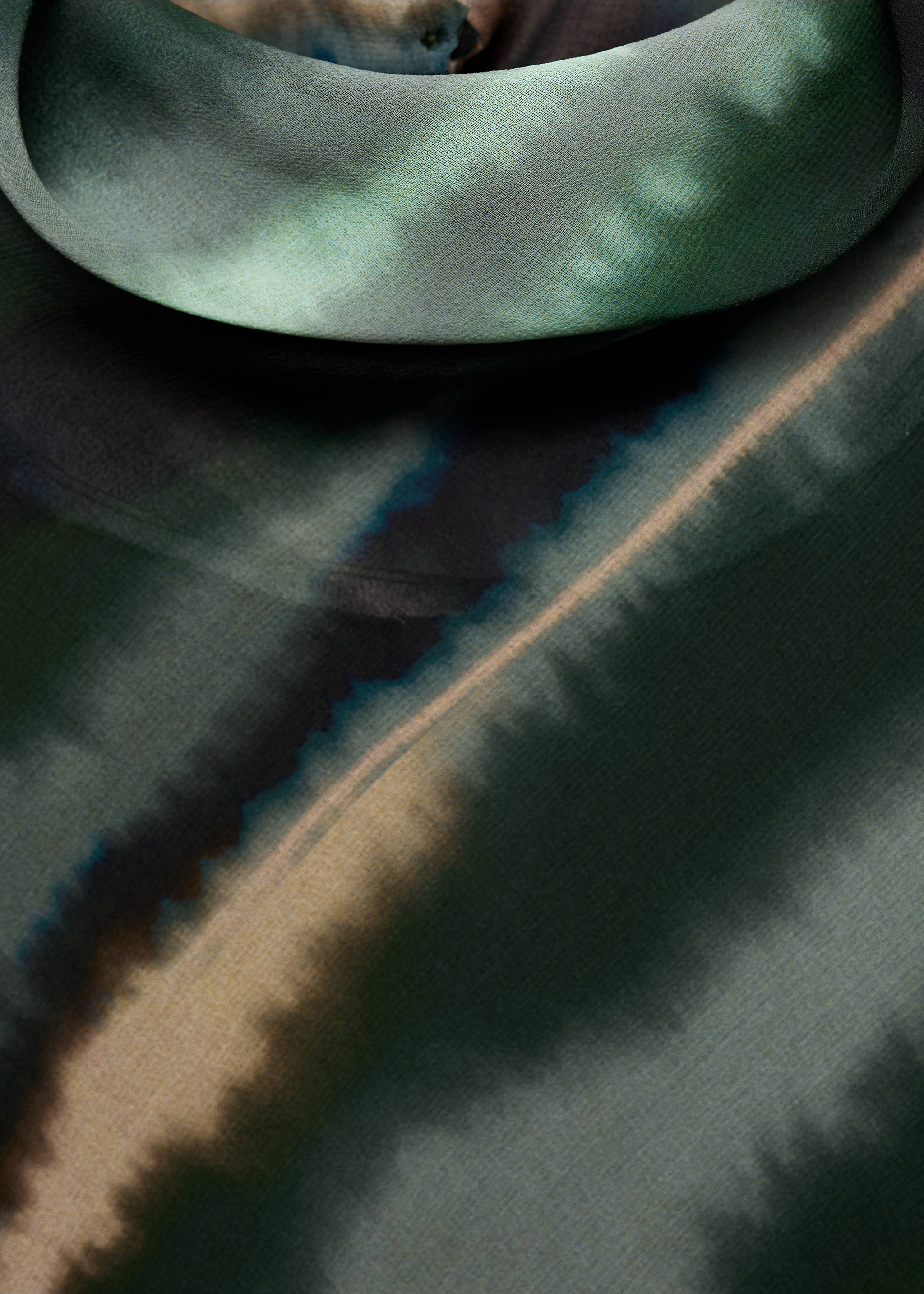 Printed turtleneck dress - Details of the article 8, Green. Ref: 77027717-00.