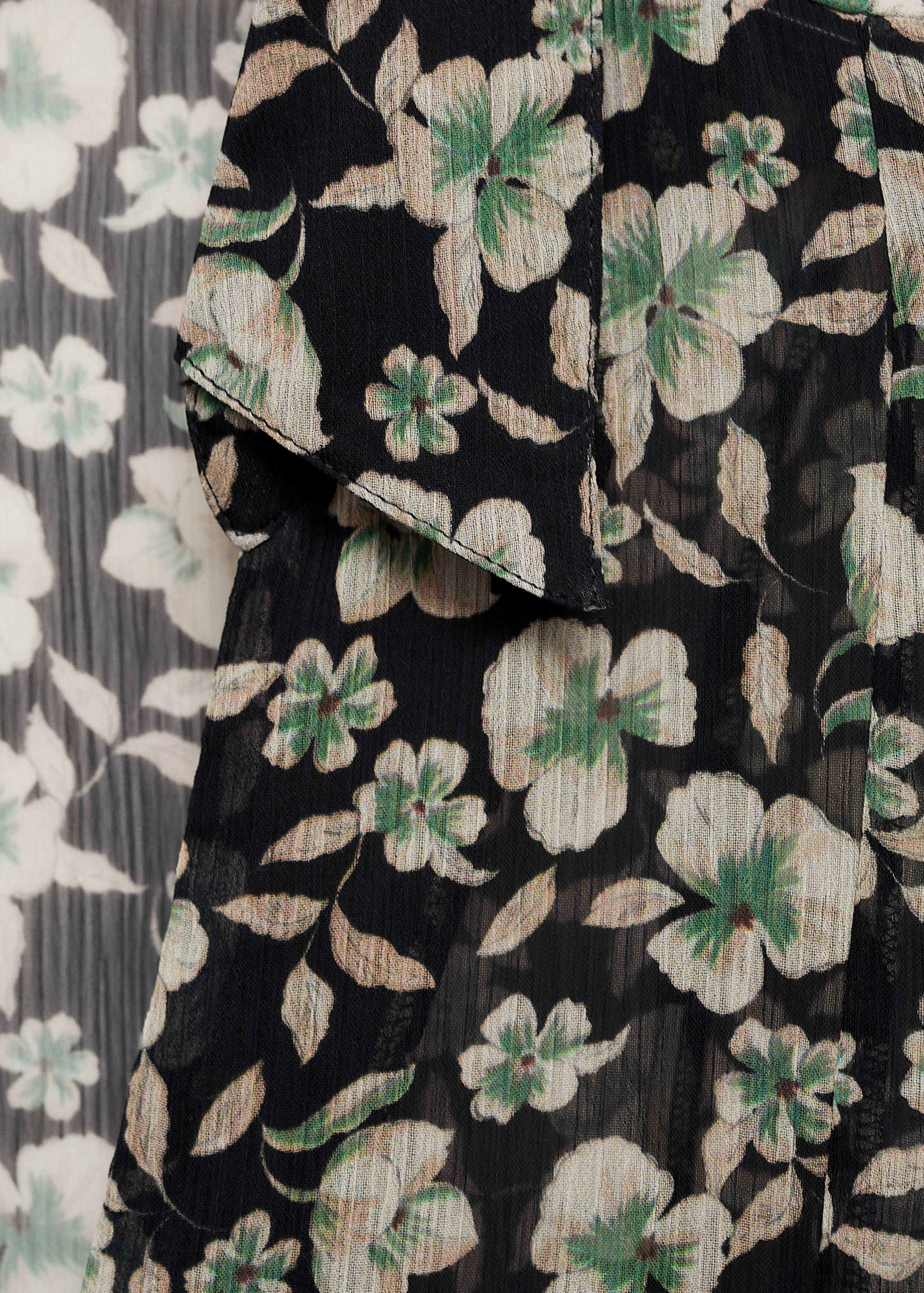 Floral chiffon shirt - Details of the article 0