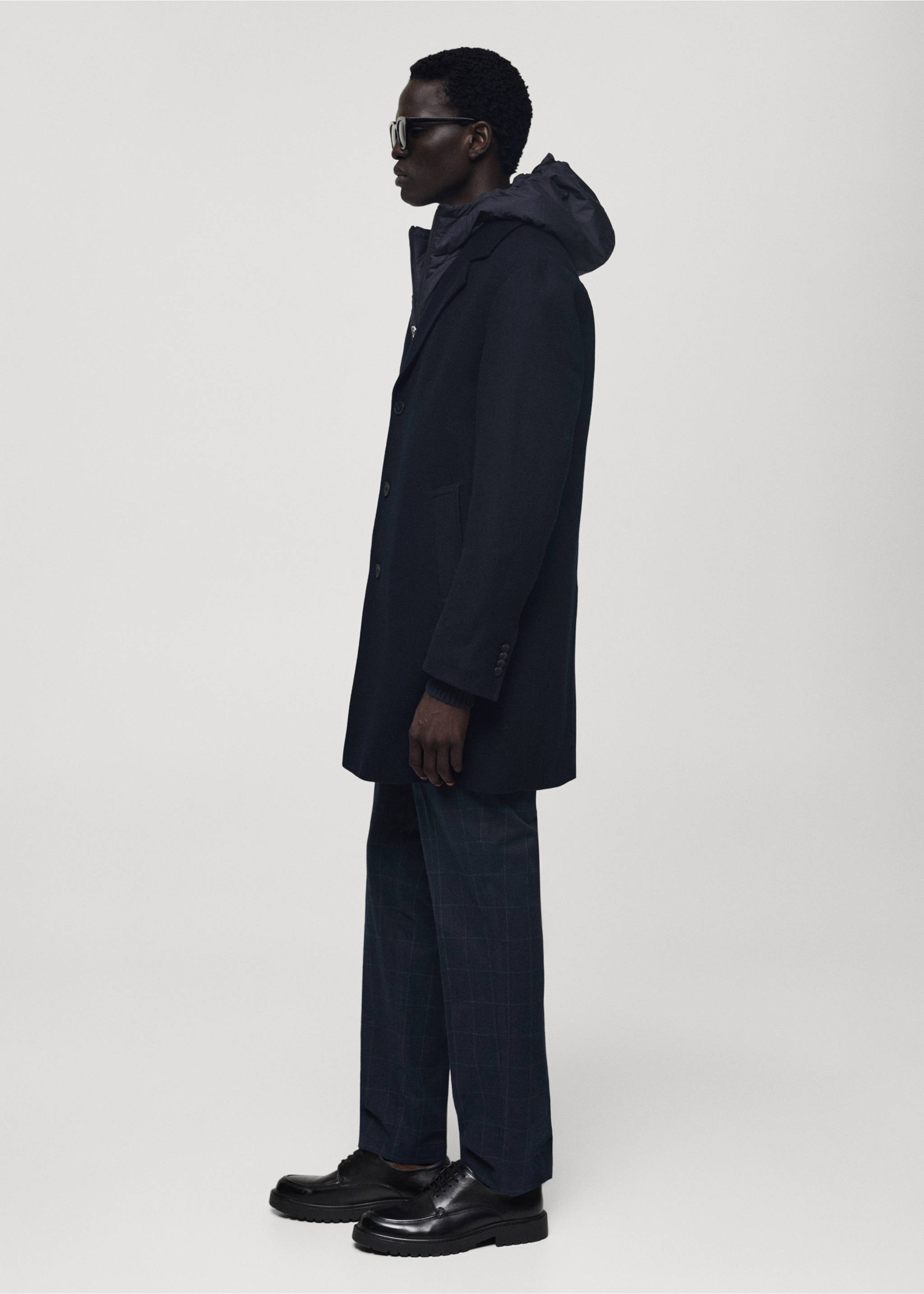 Wool coat with quilted interior hood - Details of the article 2, Dark Navy. Ref: 77027917-00.