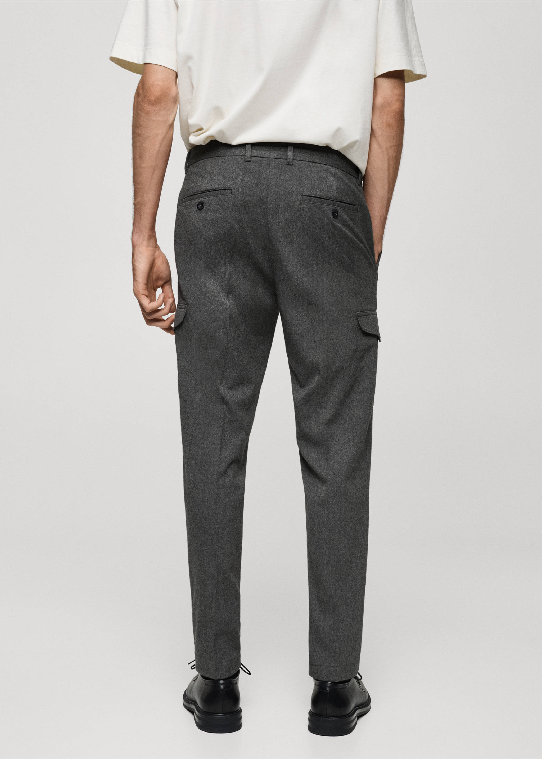 Cargohose aus Flanell - Rückseite des Artikels, Hellgrau meliert. Ref: 77027920-00.