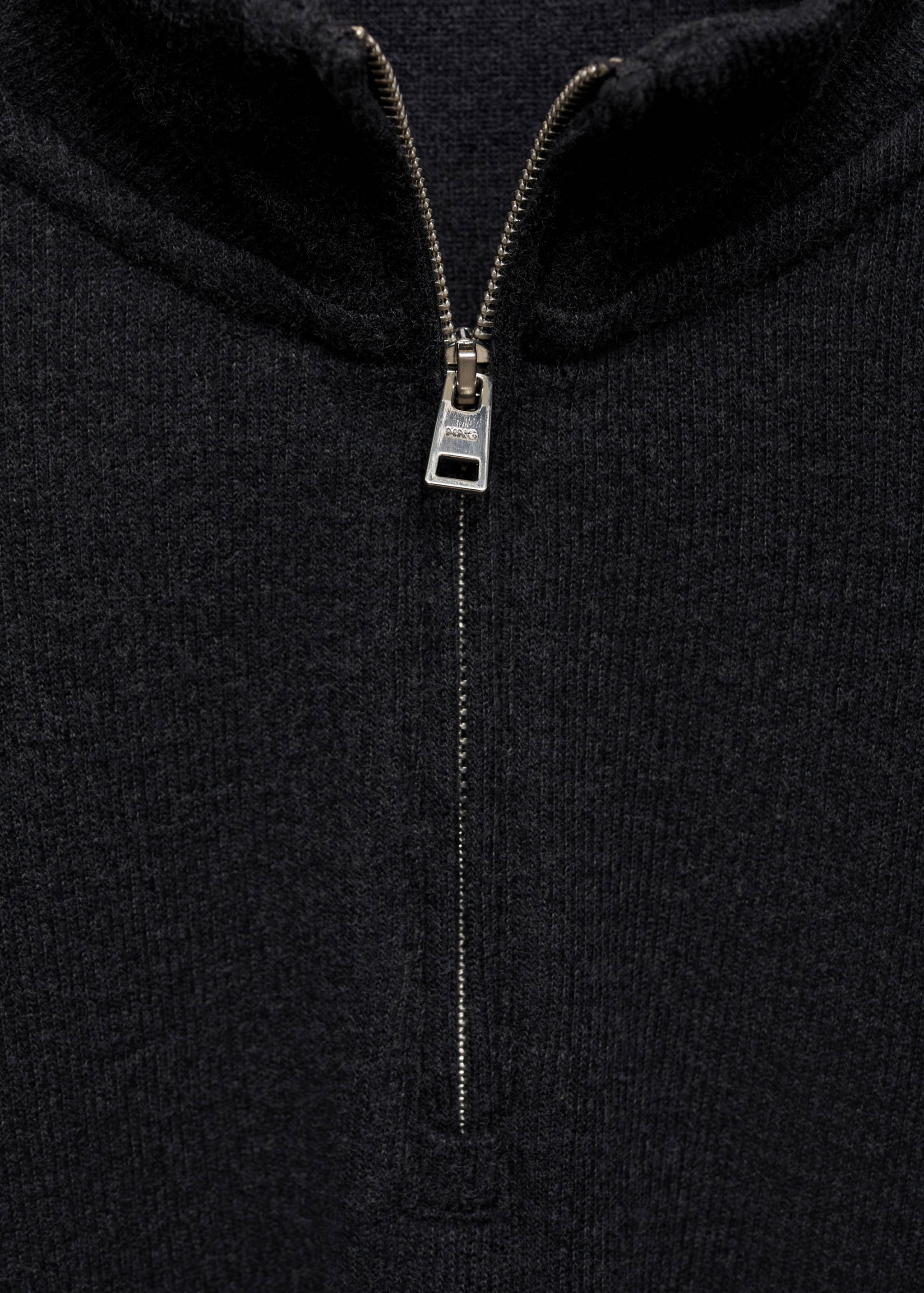 Ribbed sweatshirt collar - Details of the article 8
