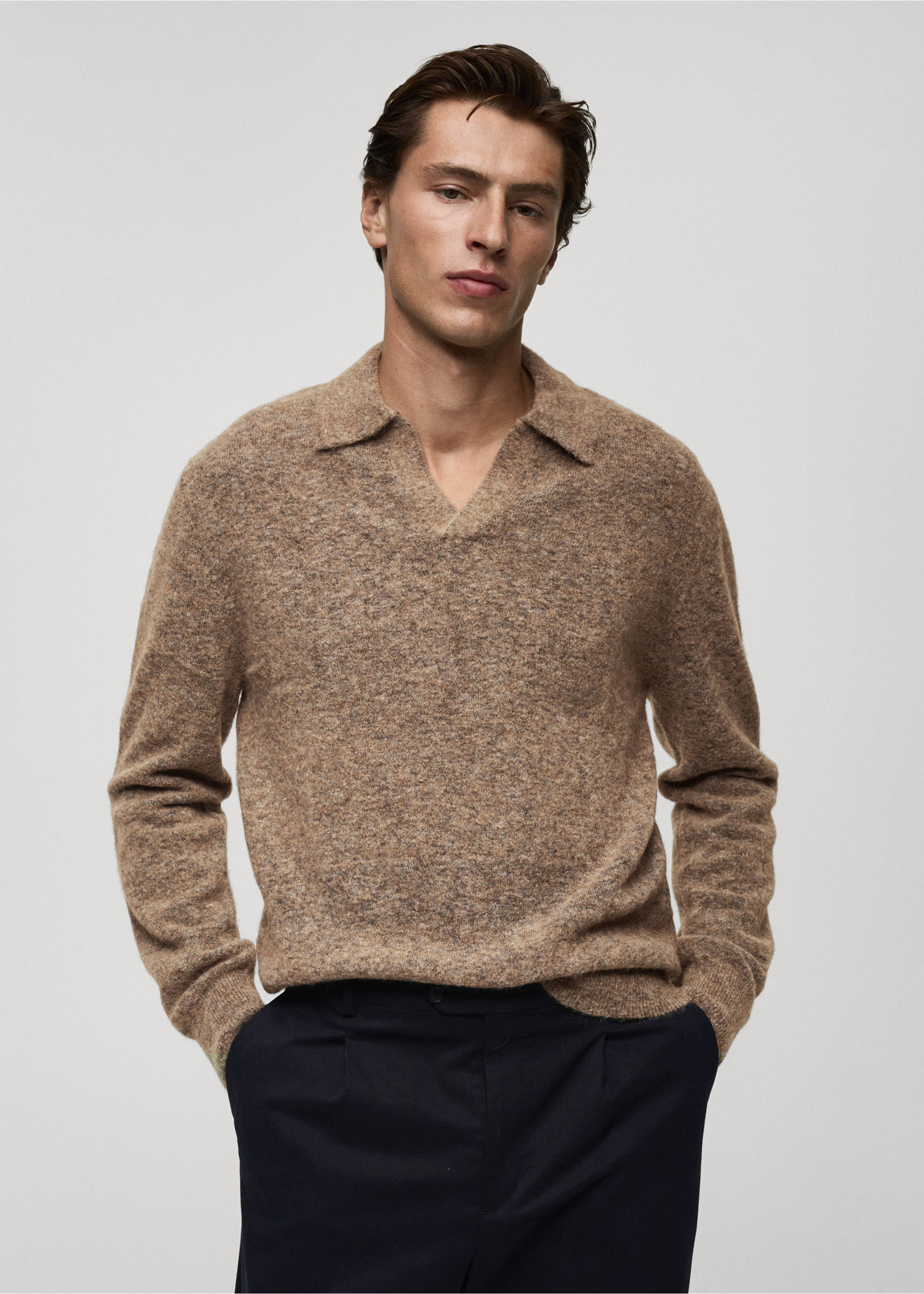 Pull-over polo alpaga et laine mélangés - Plan moyen, Gris vison. Ref: 77027930-00.