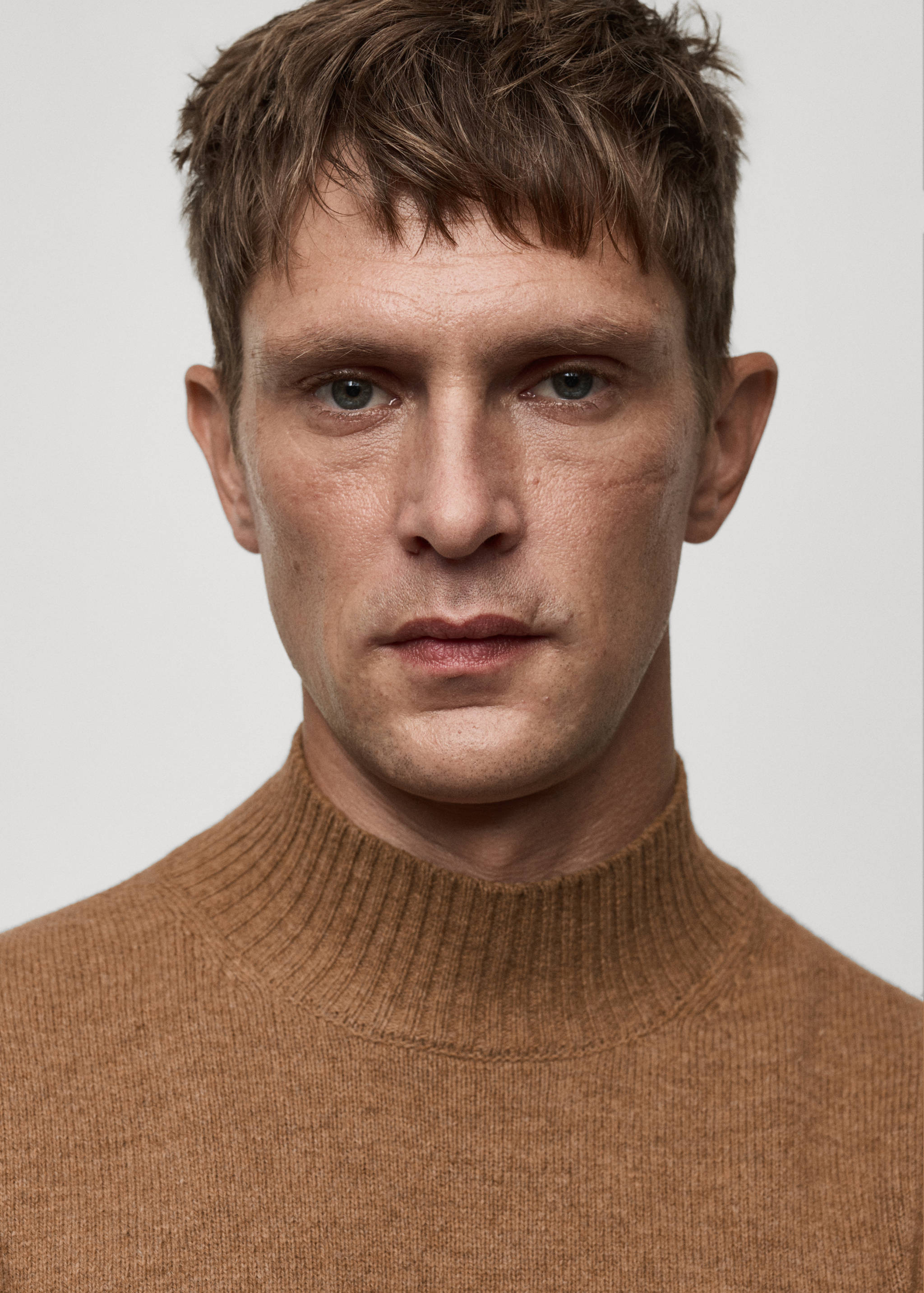 Wool sweater with perkins neck - Details of the article 1