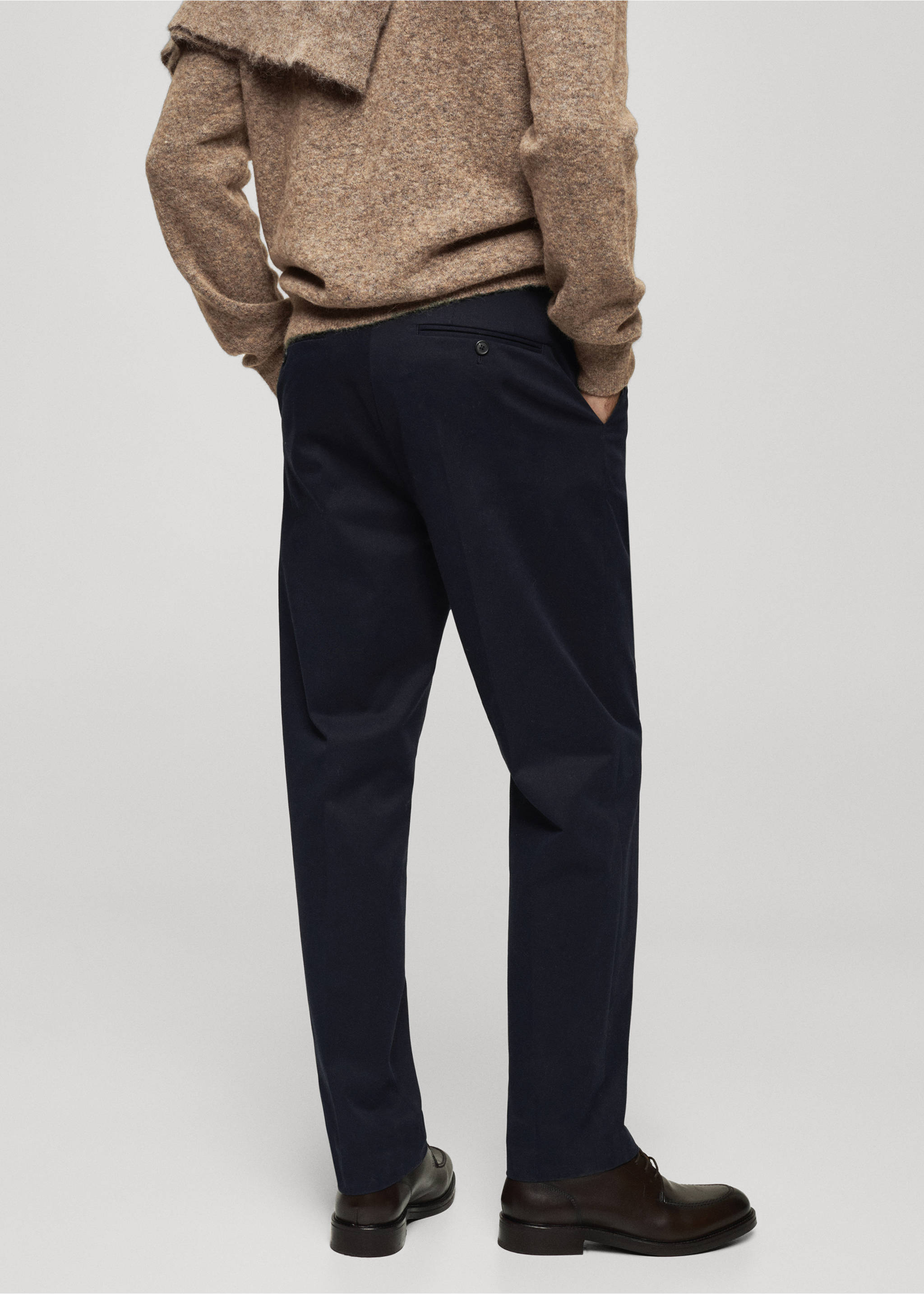 Pantalón twill algodón pinzas - Reverso del artículo, Azul marino oscuro. Ref: 77027936-00.