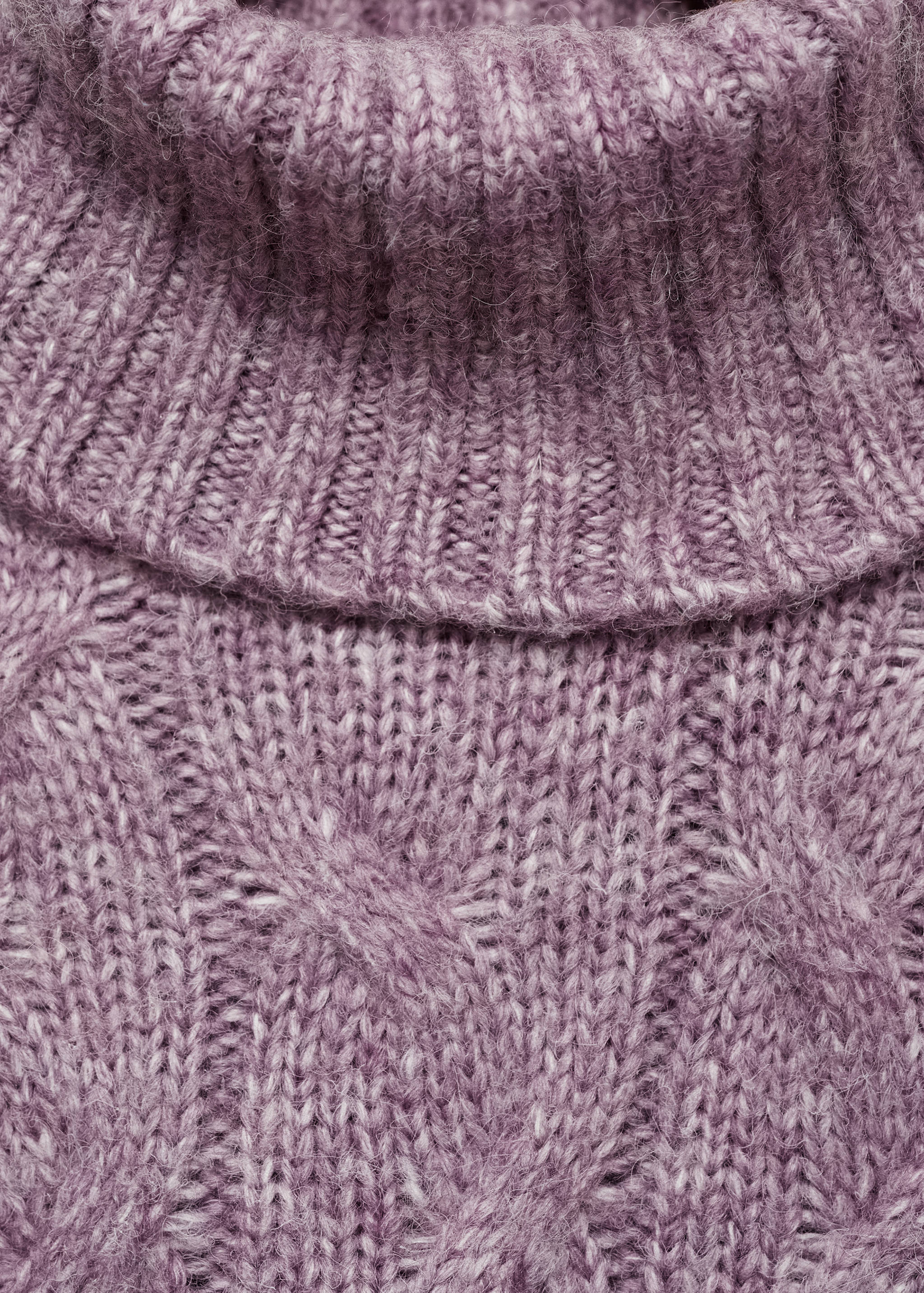 Cable knit turtleneck sweater - Details of the article 8