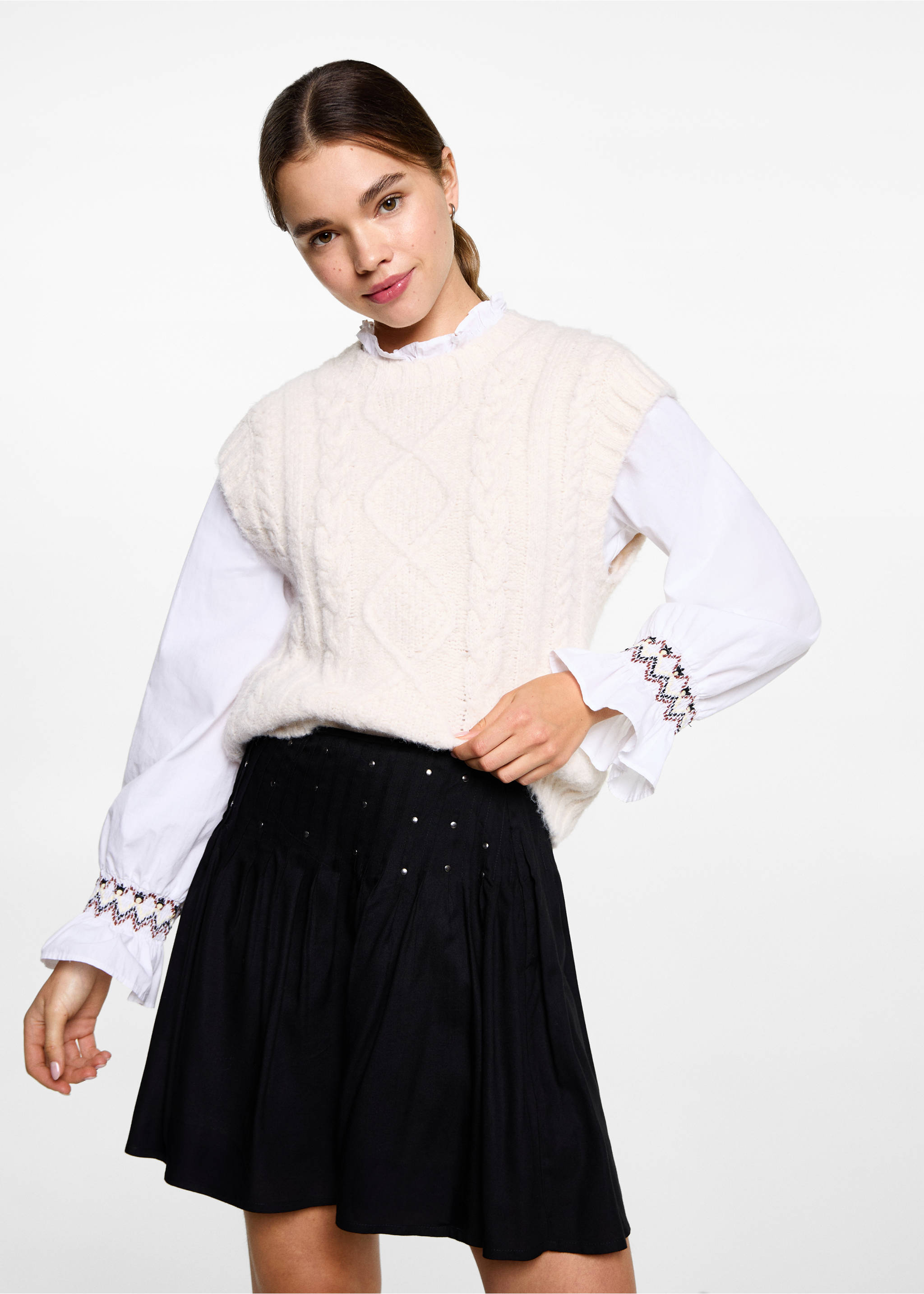 Rock mit Ziernieten - Mittlere Ansicht, Schwarz. Ref: 77028282-00.