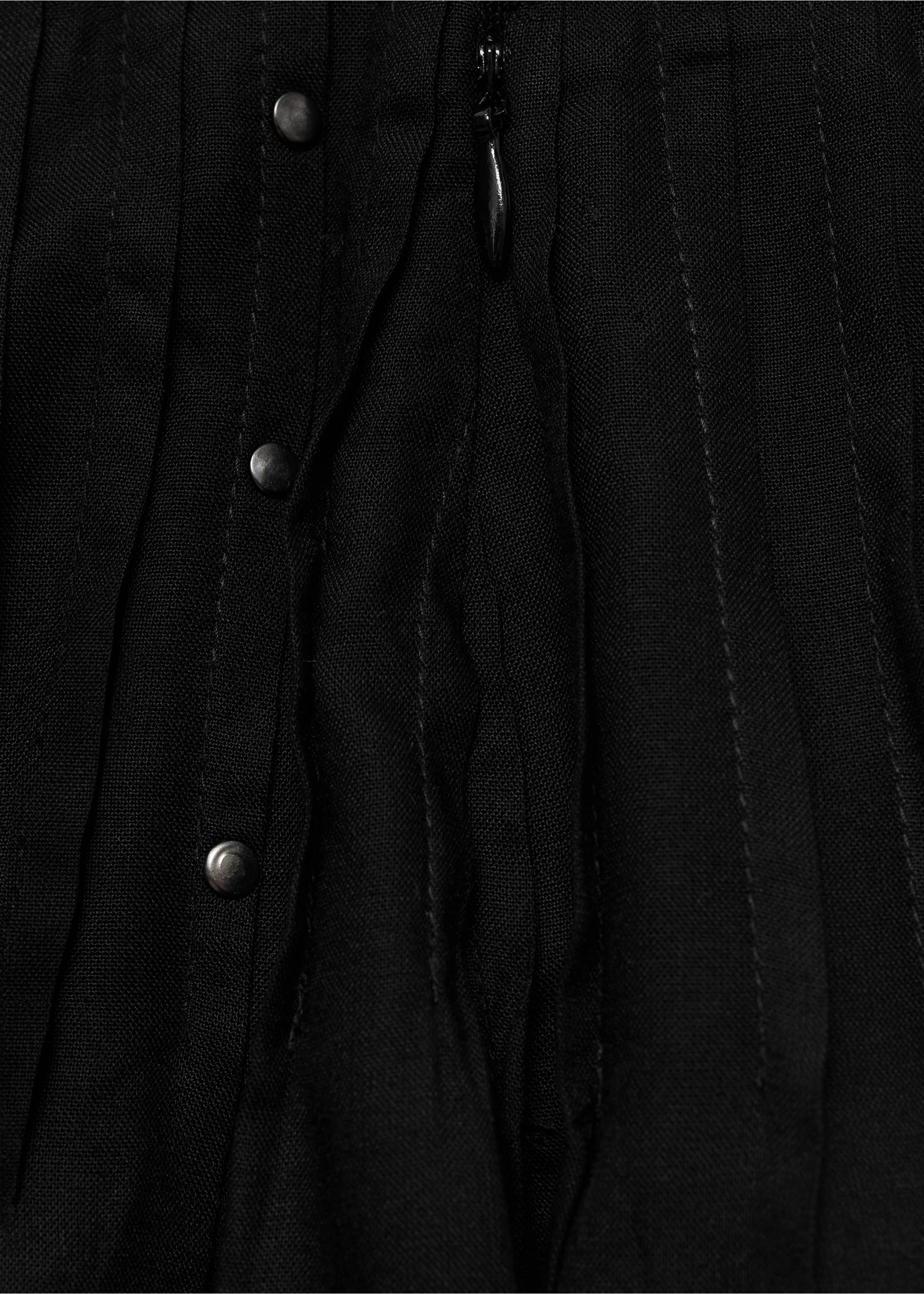 Rock mit Ziernieten - Detail des Artikels 0, Schwarz. Ref: 77028282-00.