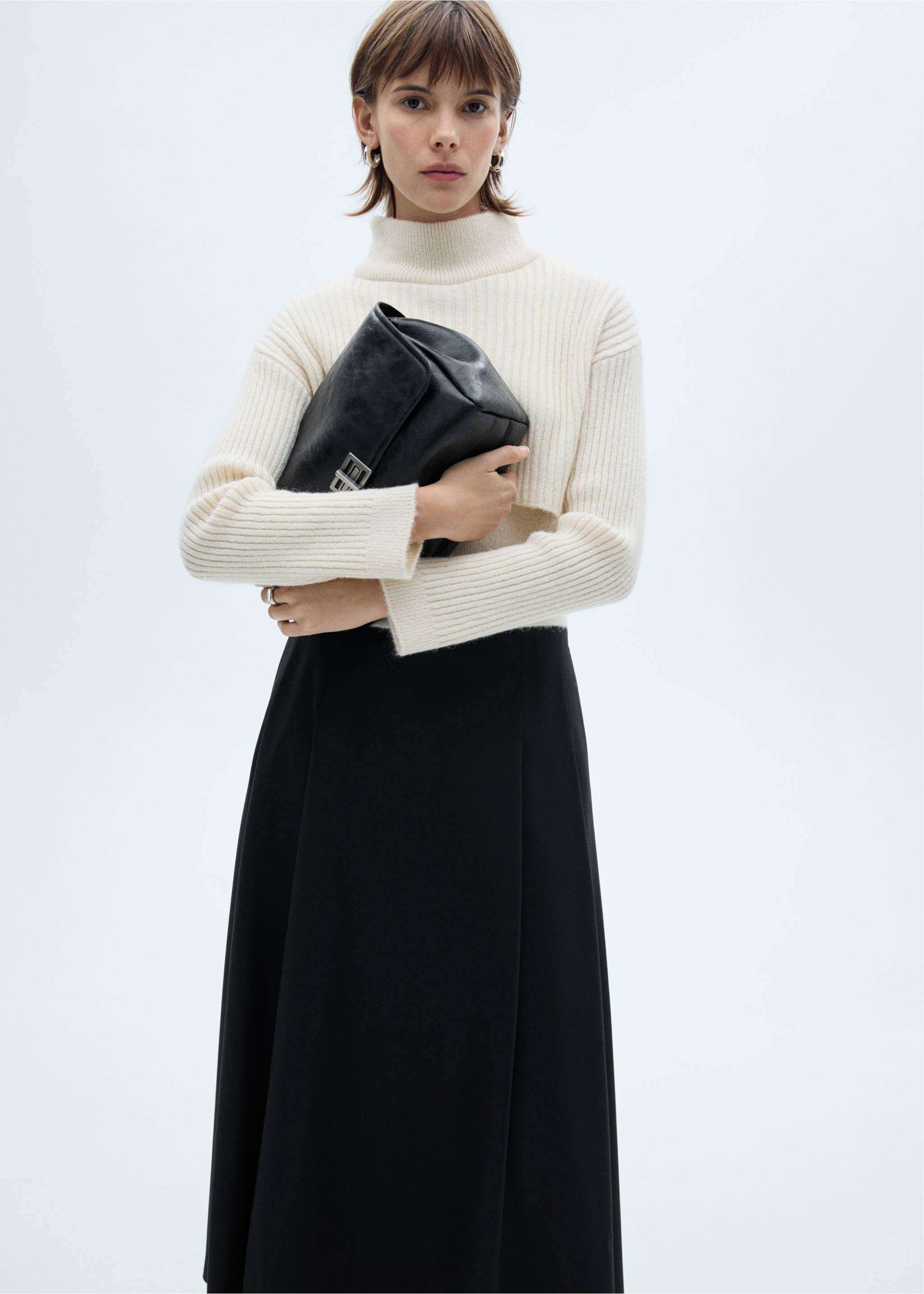 Falda larga evasé - Plano medio, Negro. Ref: 77028284-00.