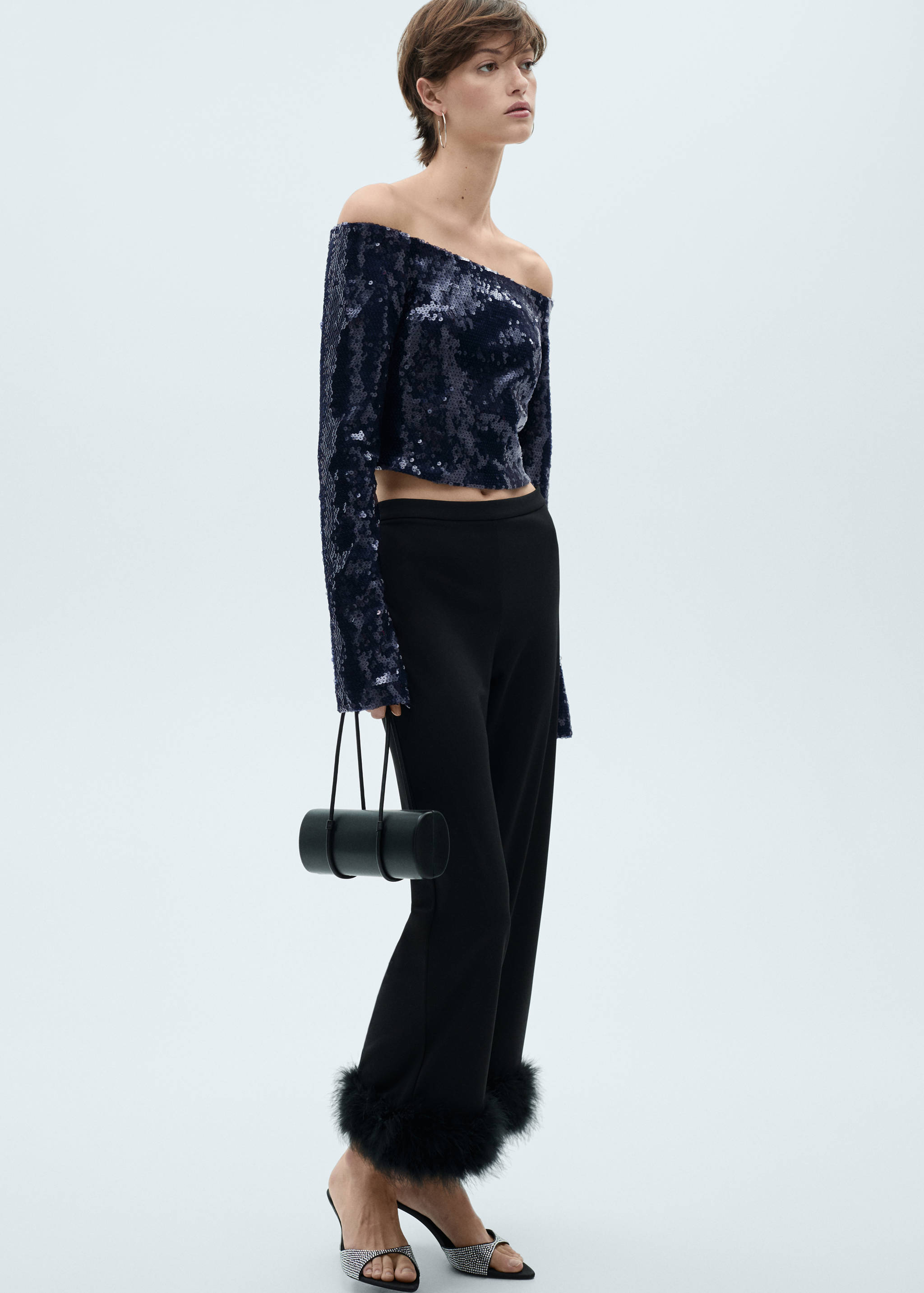 Schulterfreie Bluse mit Paillettenverzierung - Detail des Artikels 2