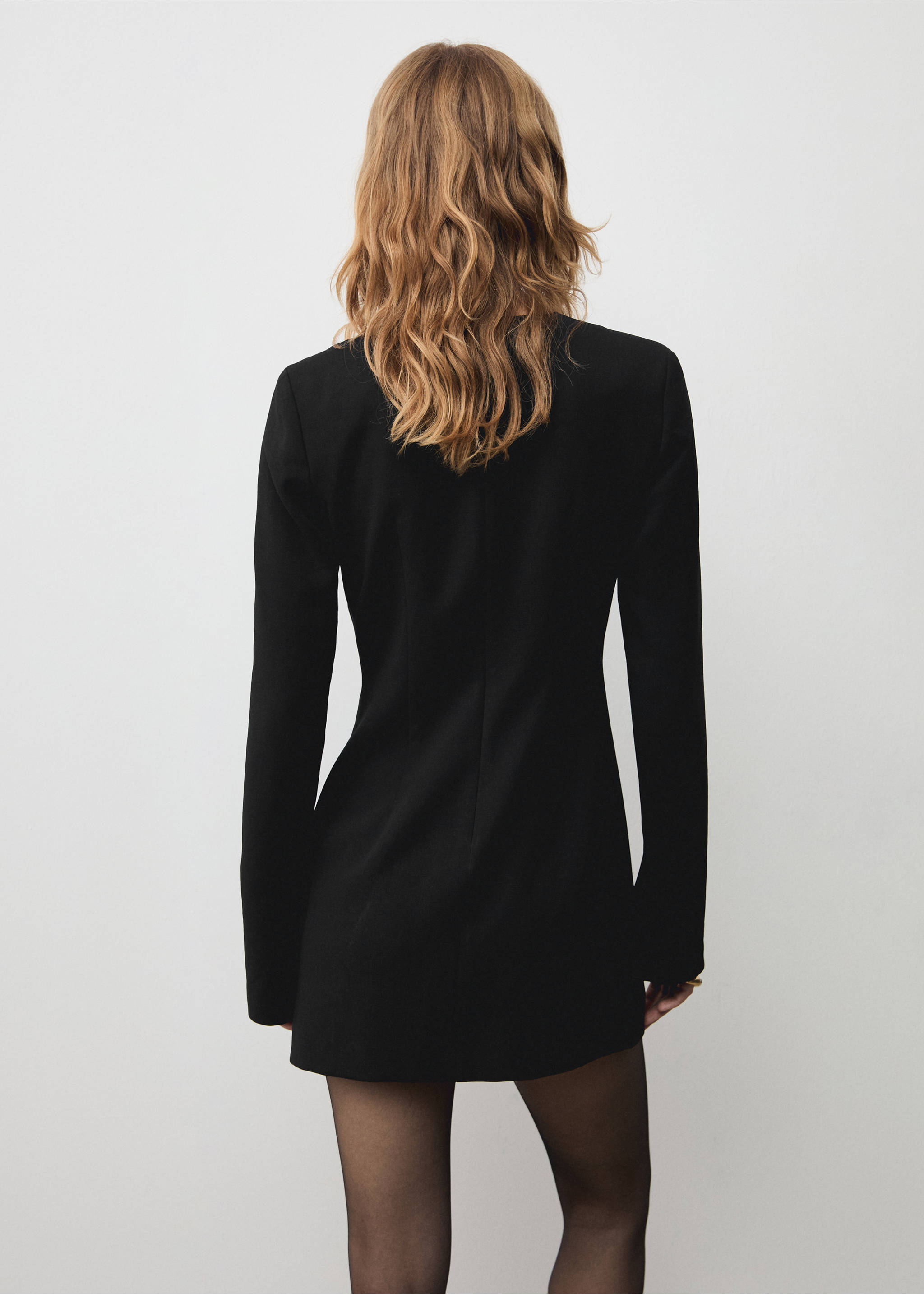 Metallic dress with neckline detail - Reverse of the article, Black. Ref: 77029063-00.