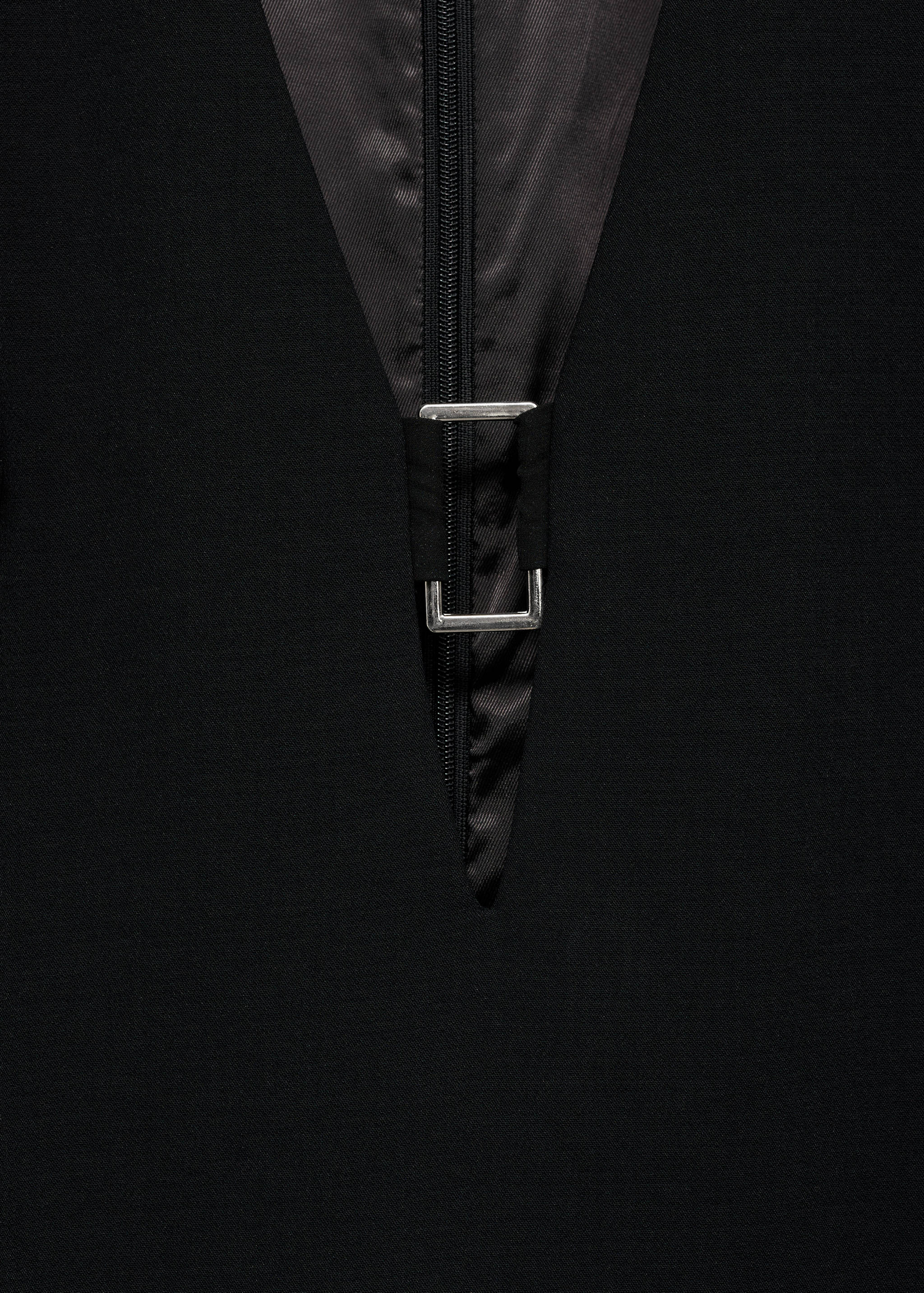 Metallic dress with neckline detail - Details of the article 8